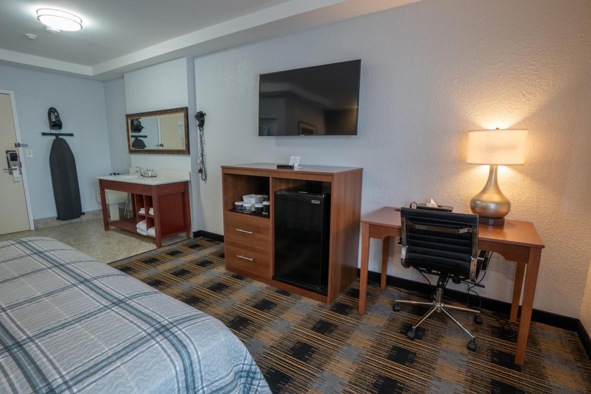 Hyannis Plaza Hotel photo 12
