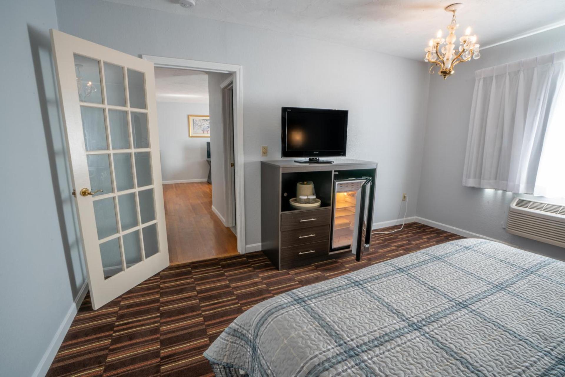 Hyannis Plaza Hotel photo 20