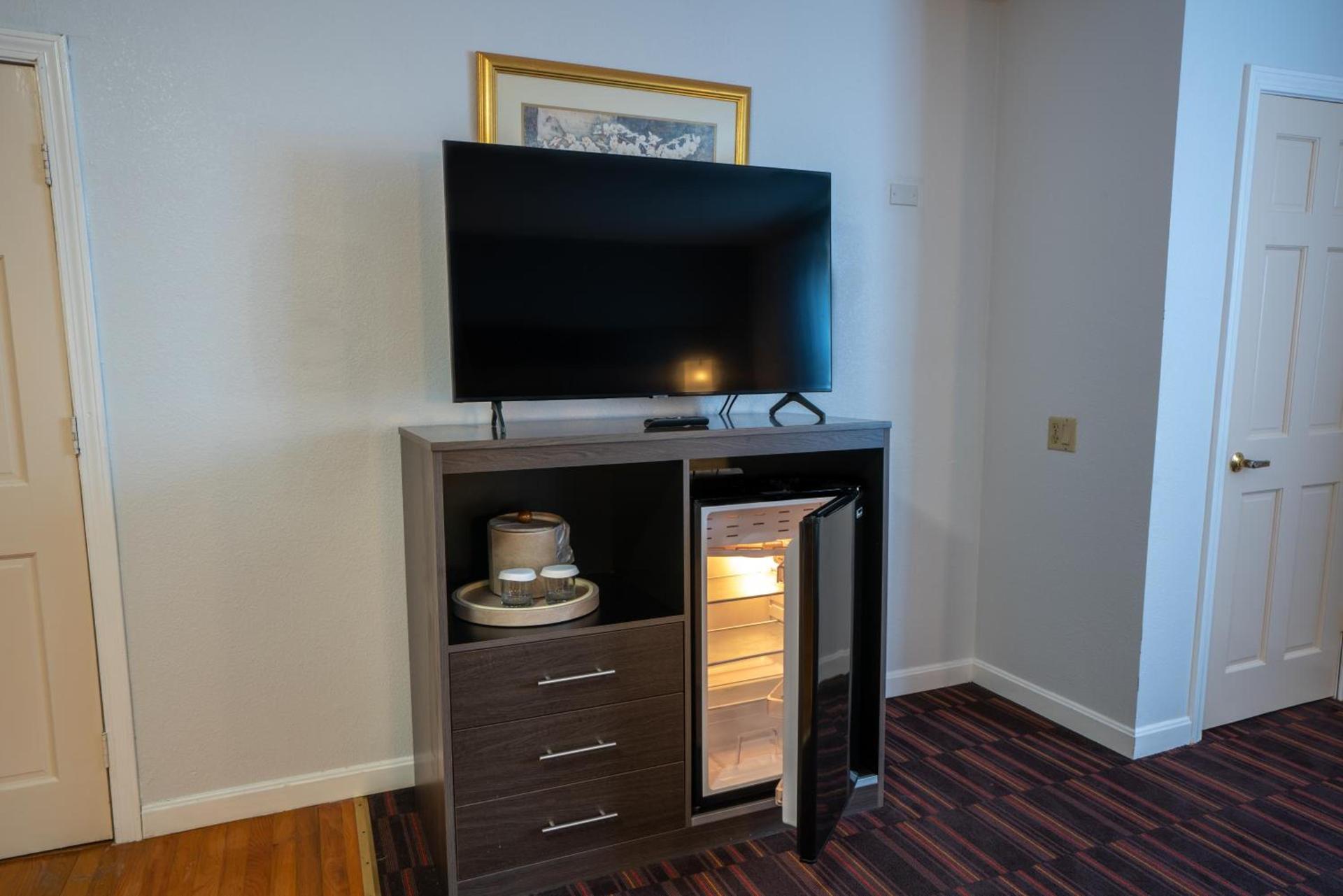Hyannis Plaza Hotel photo 23