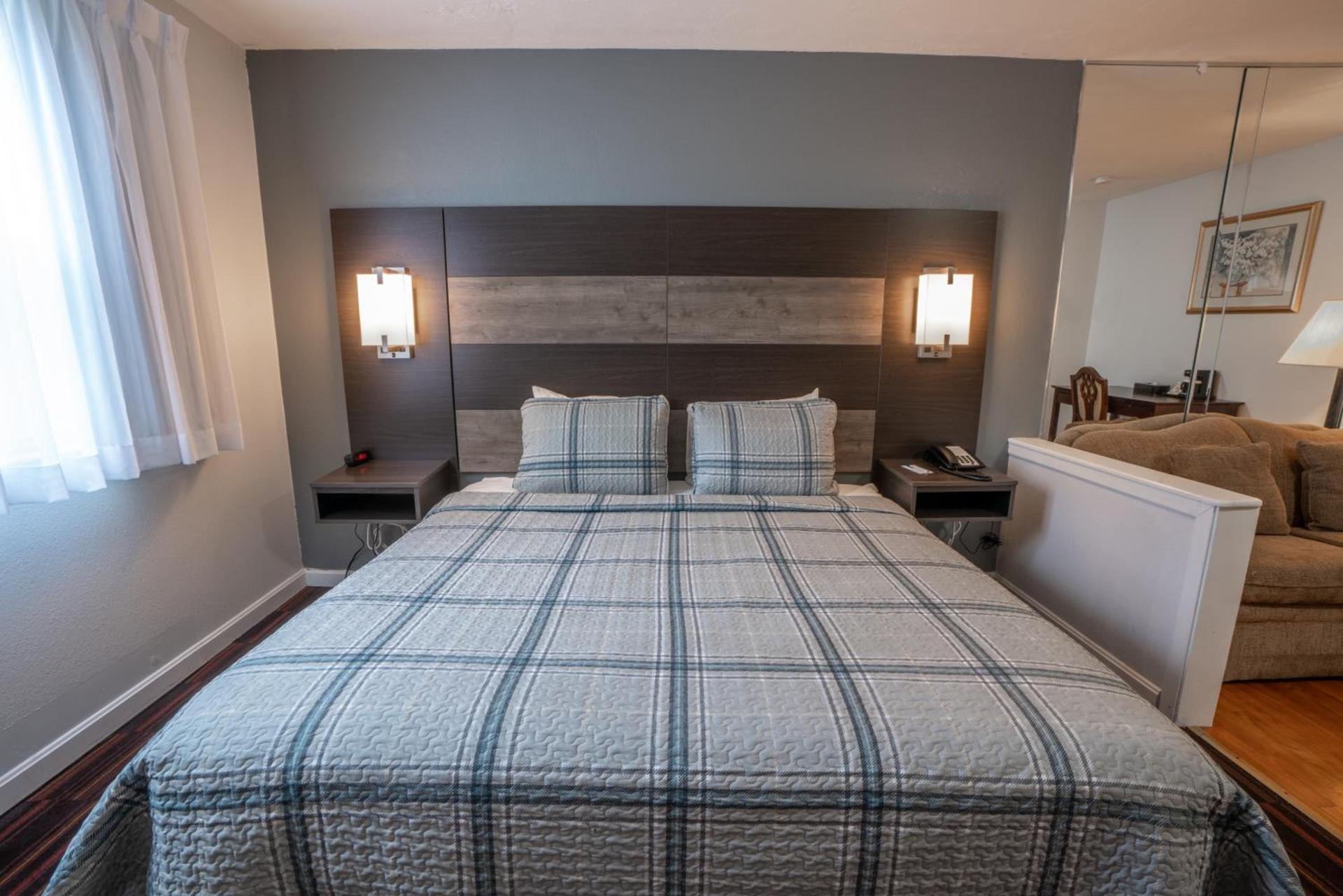 Hyannis Plaza Hotel photo 26