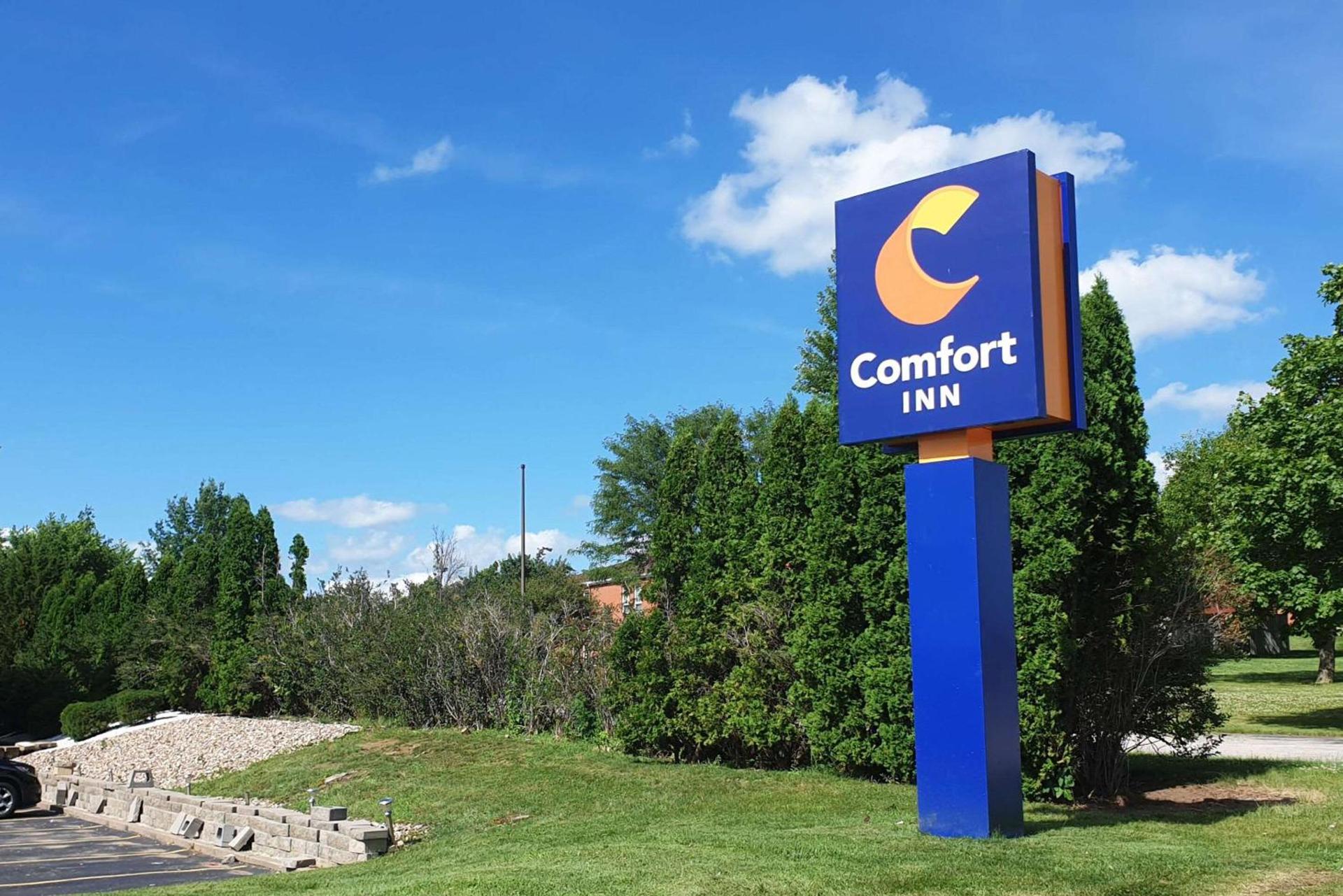 Comfort Inn Muscatine near Hwy 61 photo 3