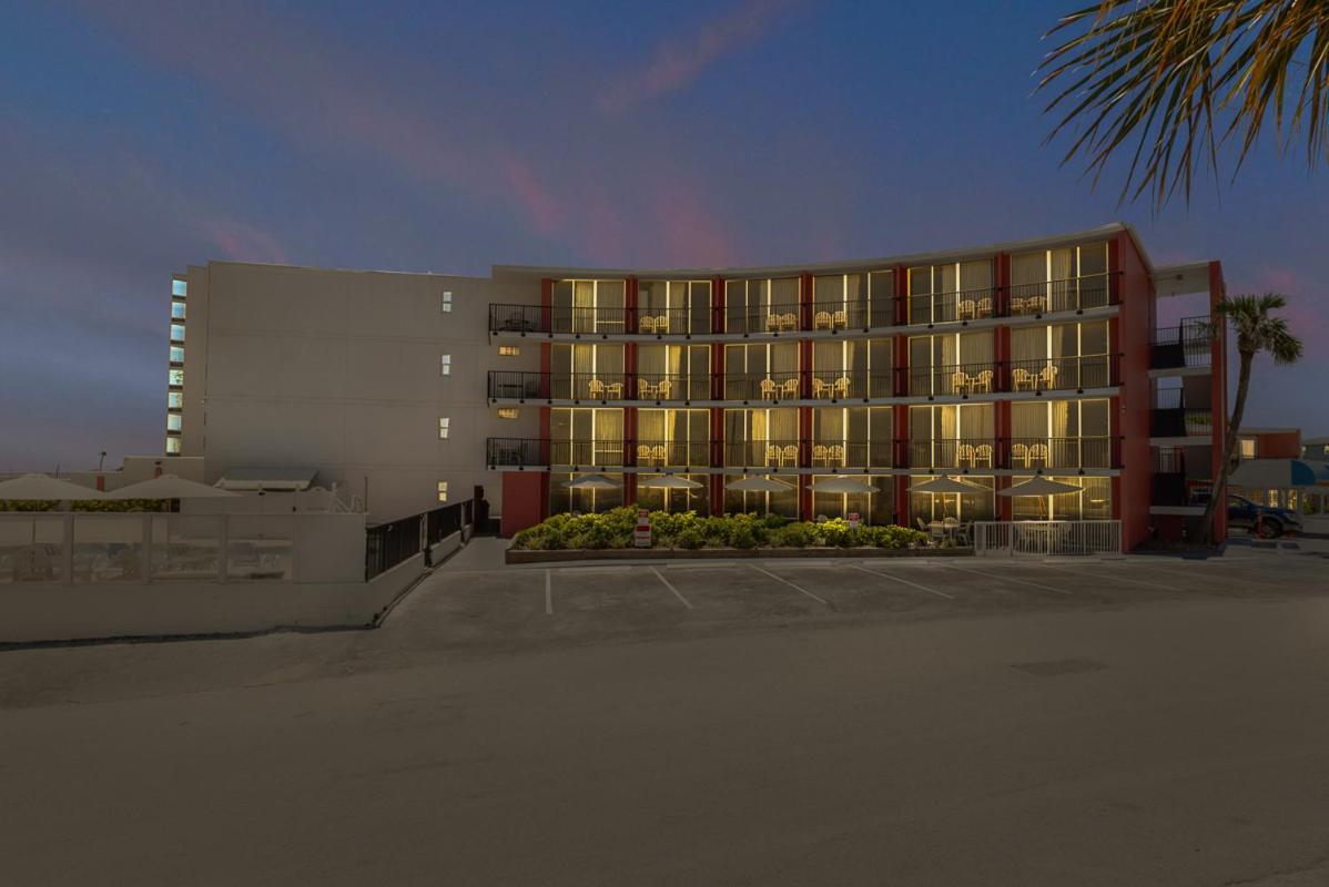 Cove Motel Oceanfront photo 59