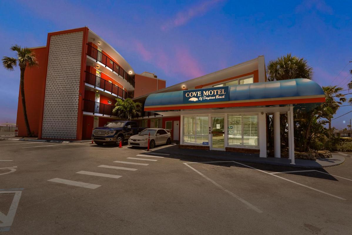 Cove Motel Oceanfront photo 7
