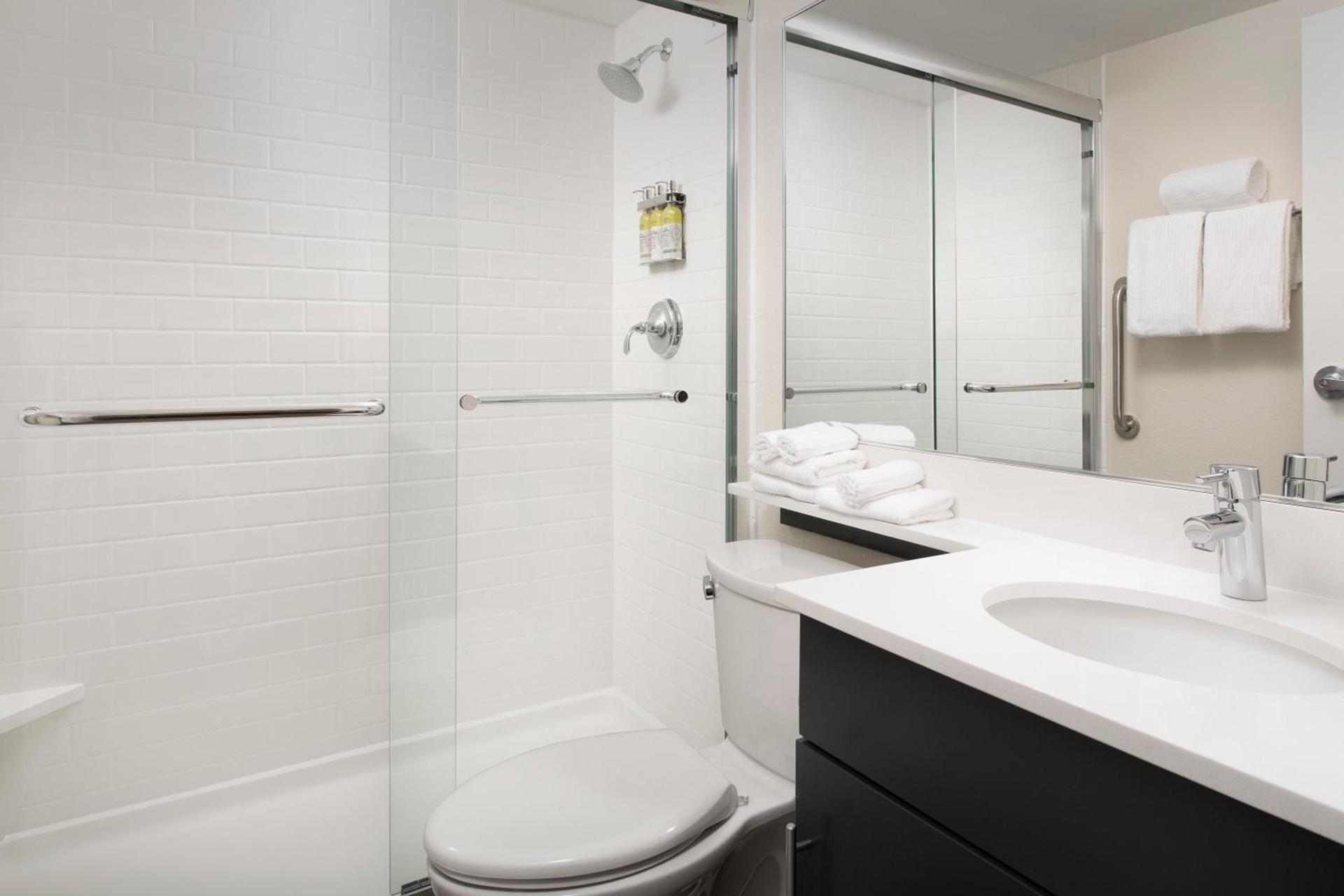 Candlewood Suites Alexandria West by IHG photo 26