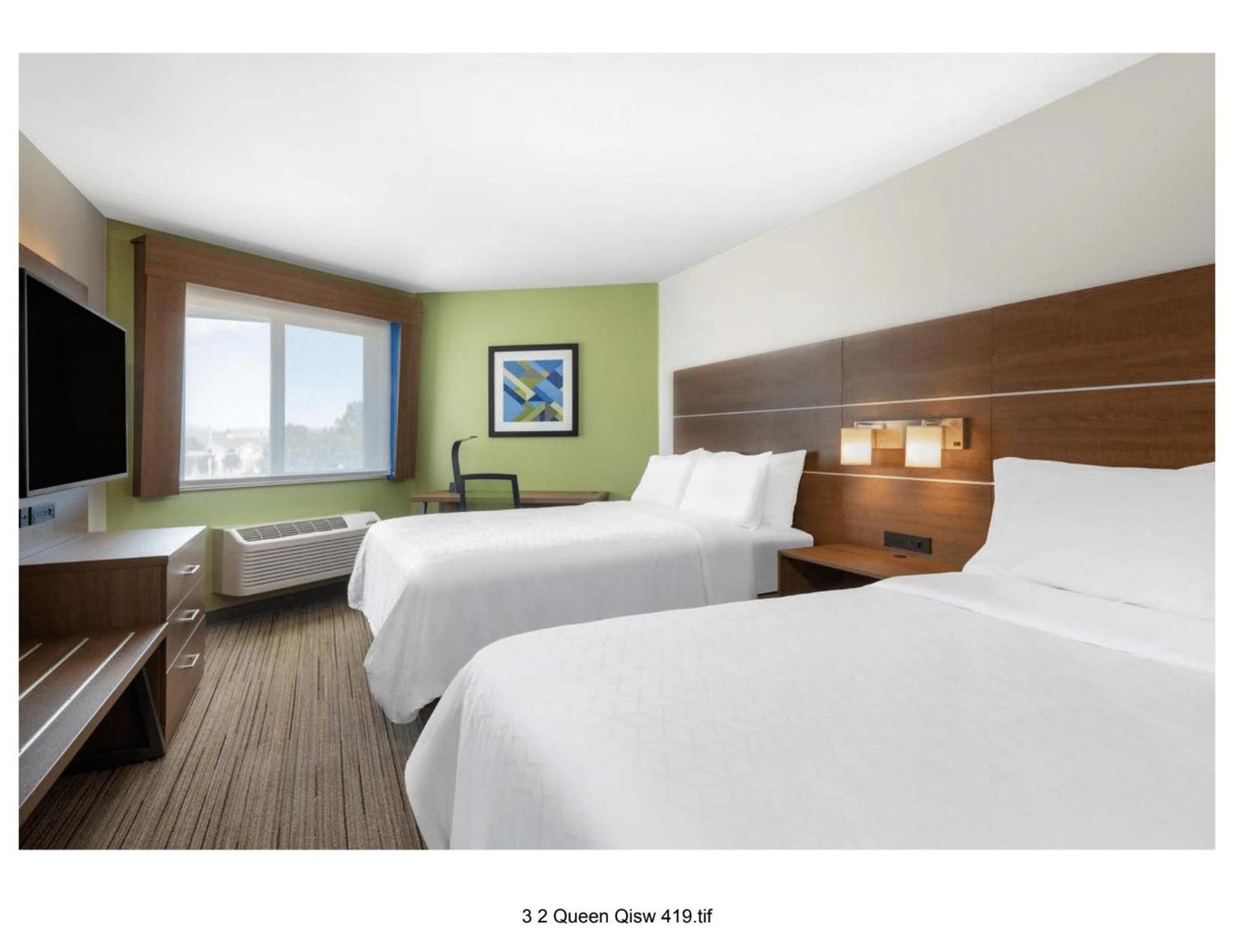 Holiday Inn Express & Suites Colorado Springs-Airport by IHG photo 3