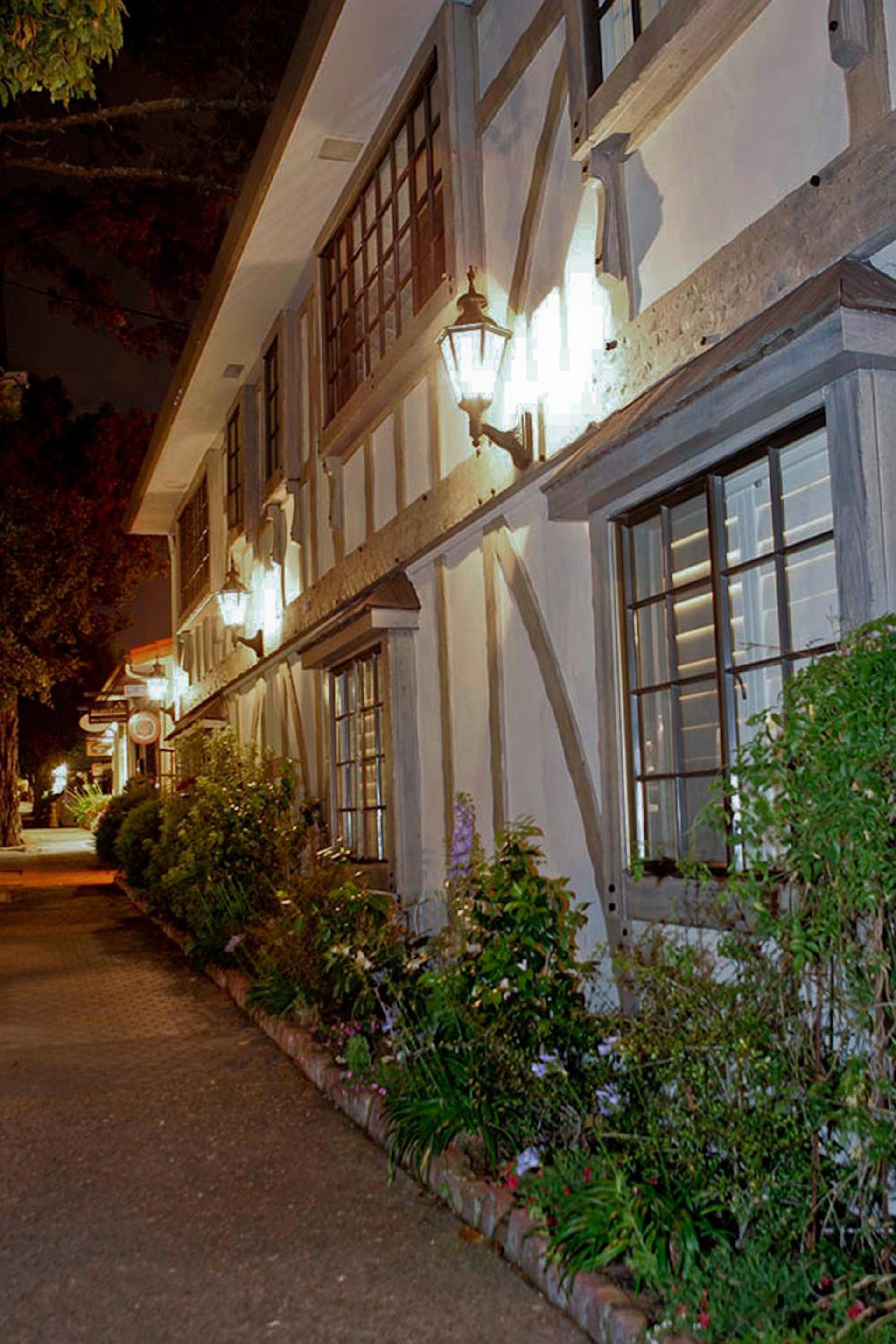 Coachman's Inn, A Four Sisters Inn photo 1