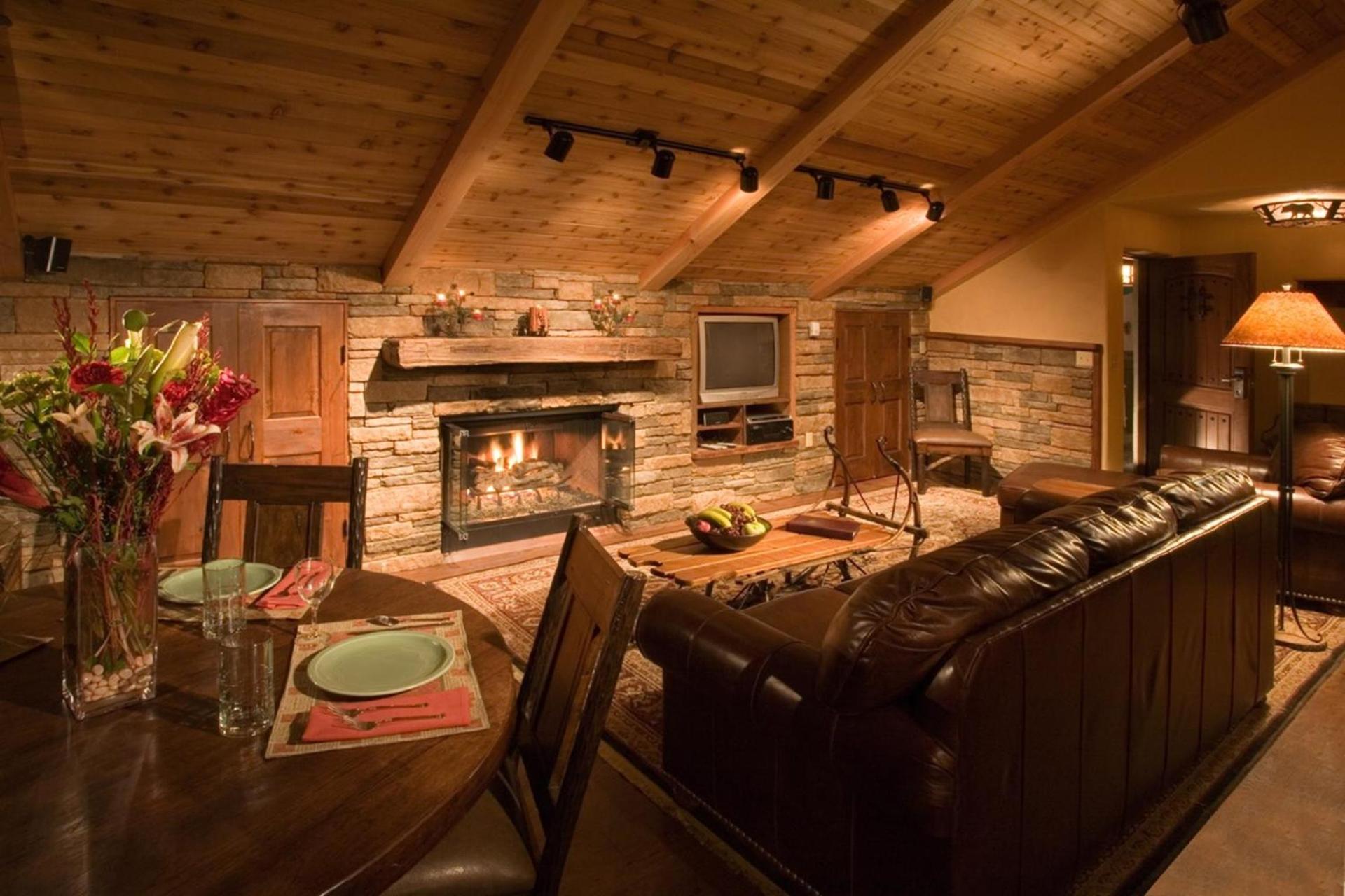 Alpine Village Suites photo 5