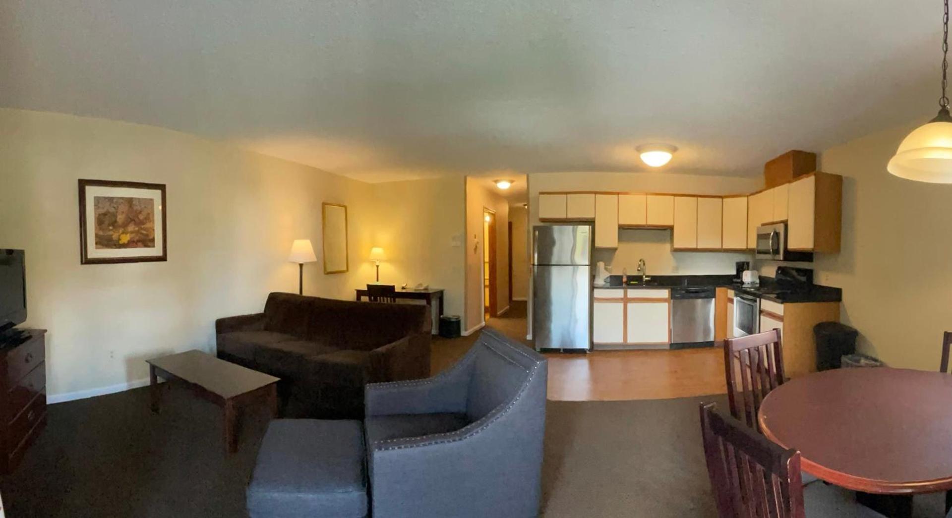 The Central Downtown Inn Suites photo 10