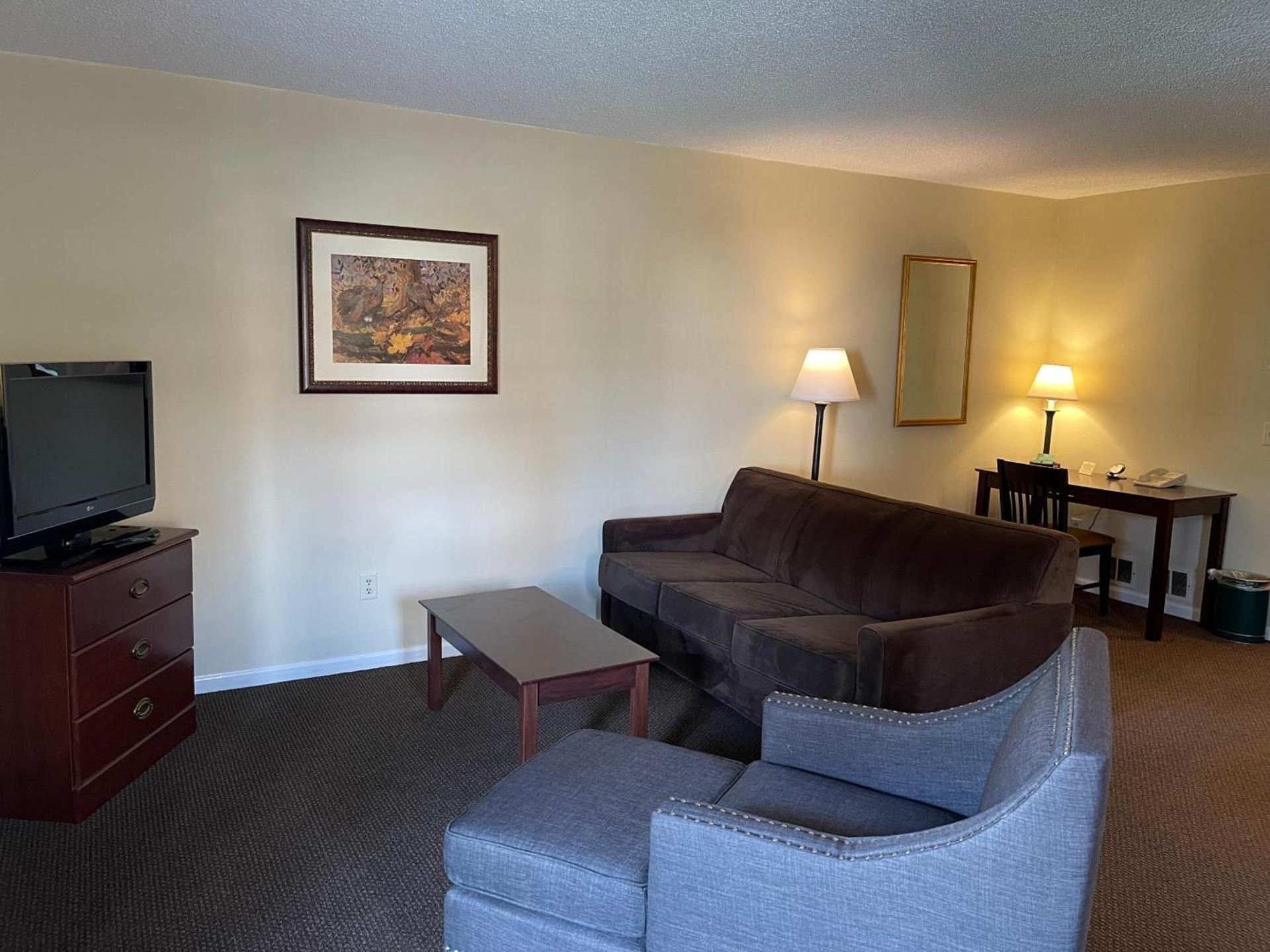 The Central Downtown Inn Suites photo 6