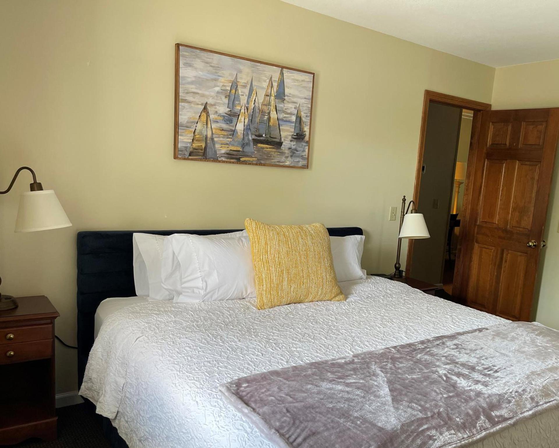 The Central Downtown Inn Suites photo 11