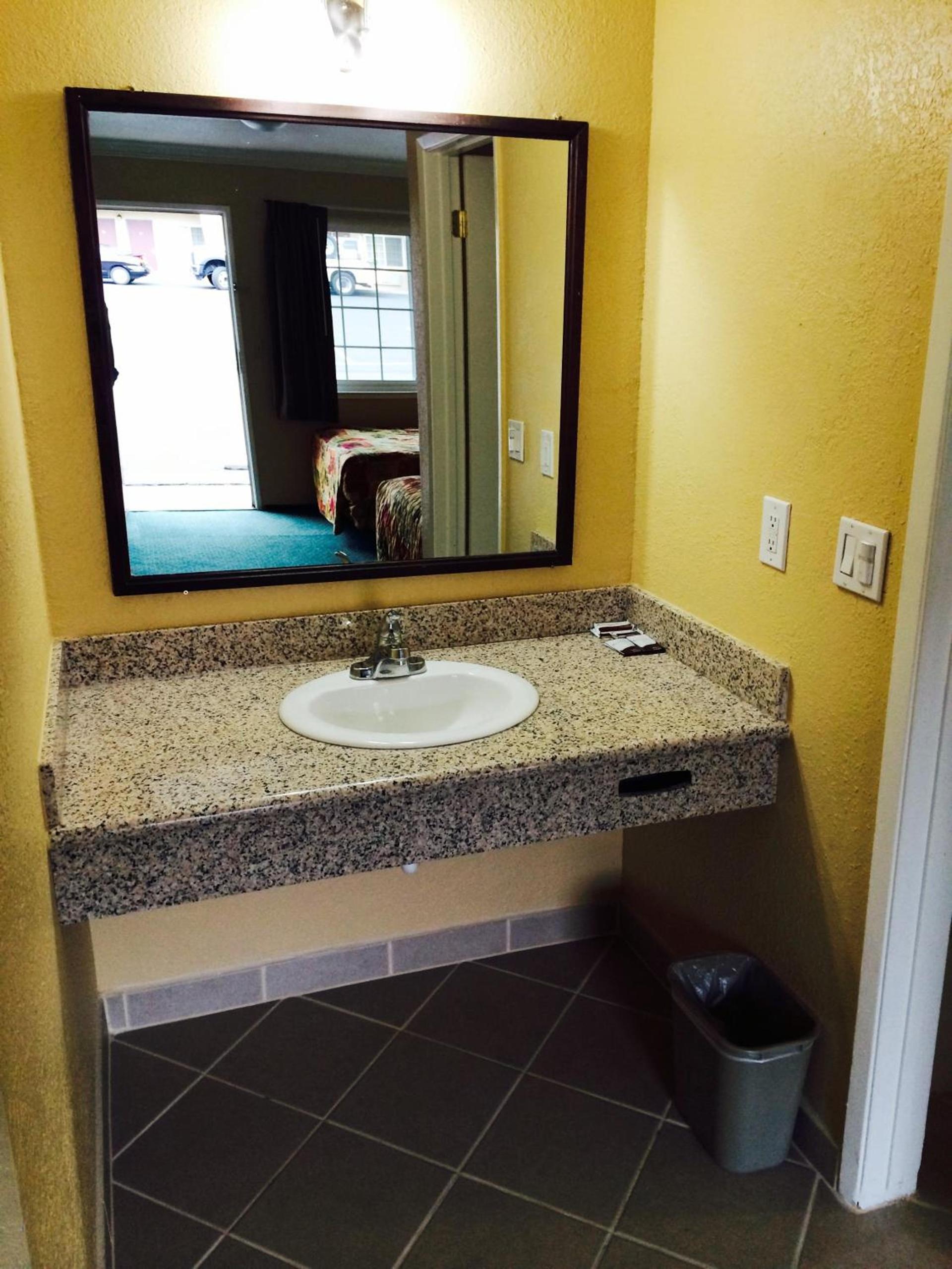 Best 5 Motel photo 7
