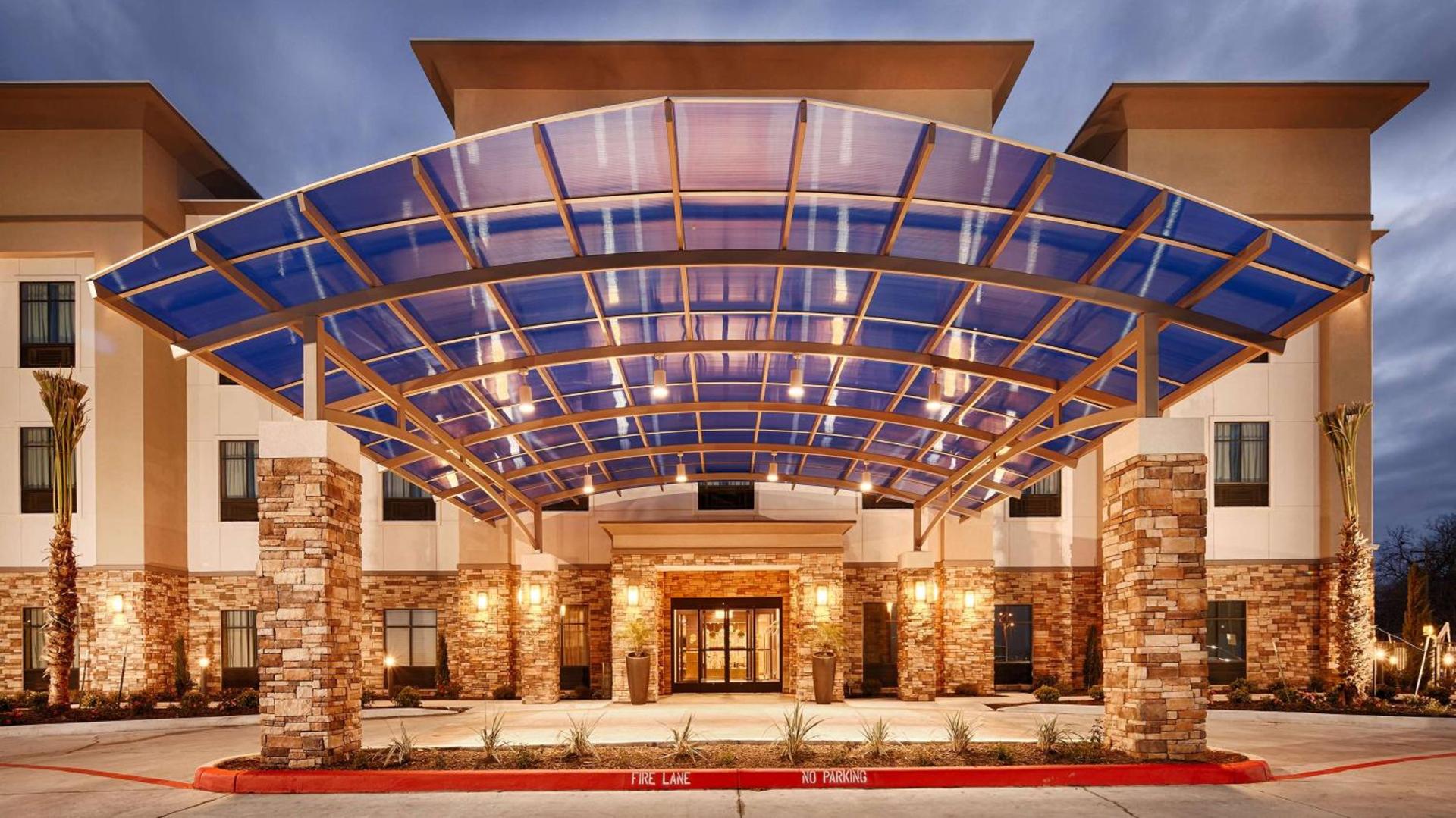 Best Western Plus Flatonia Inn photo 1