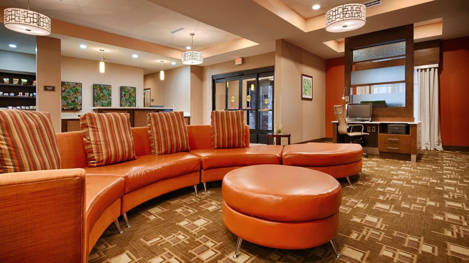 Best Western Plus Flatonia Inn photo 14