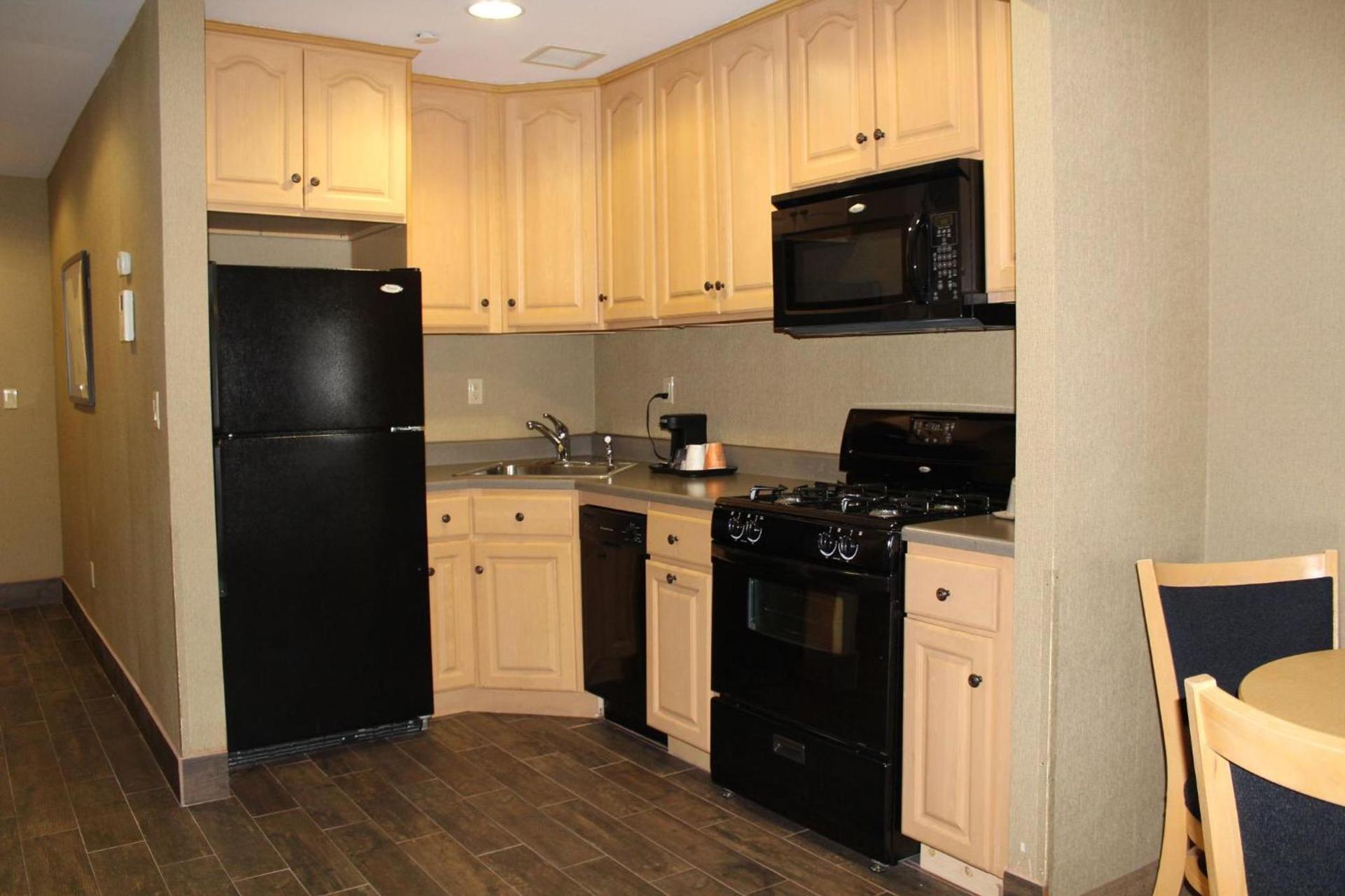 Marco LaGuardia Hotel & Suites photo 5