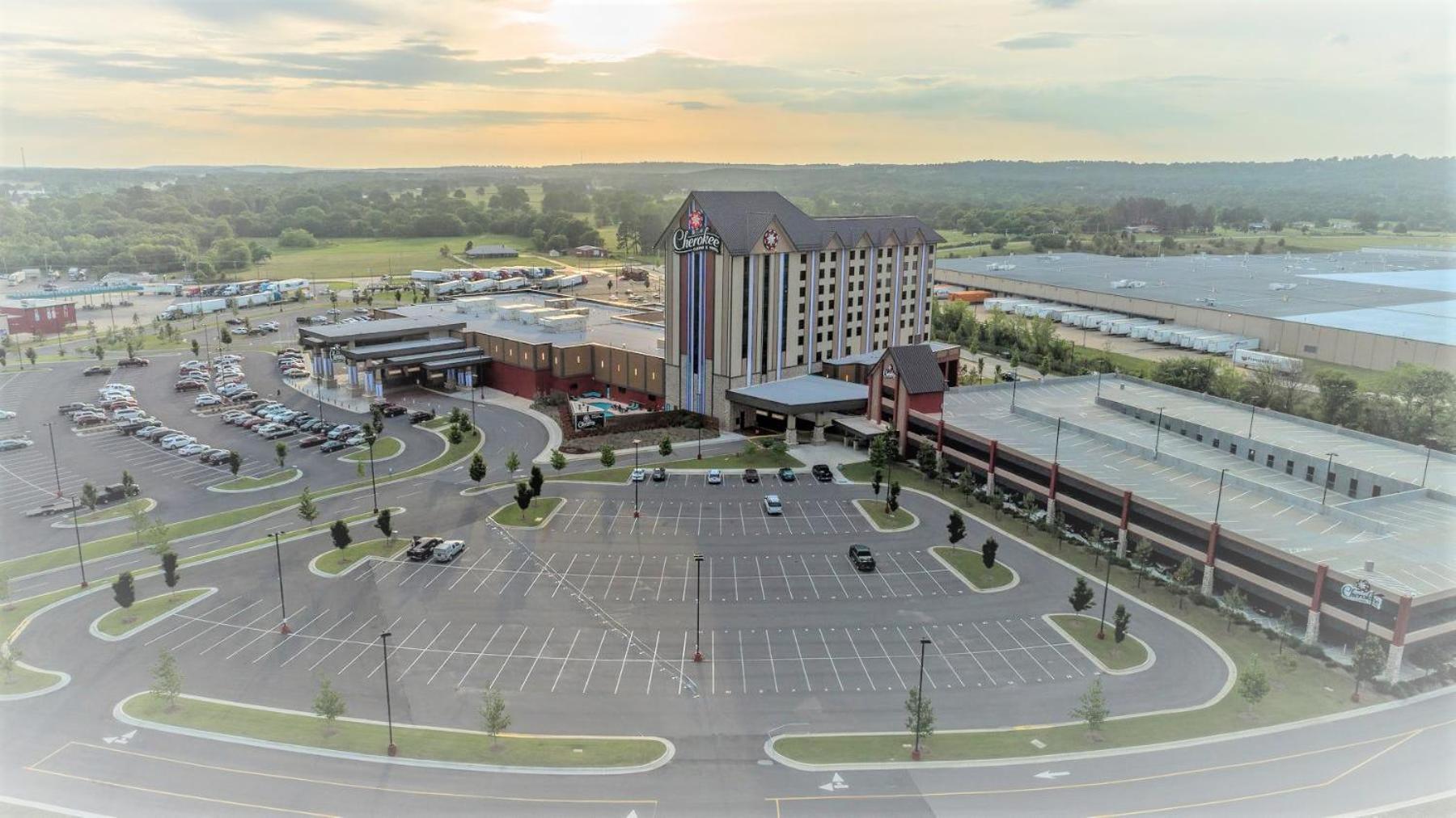 Cherokee Casino Hotel Roland photo 2