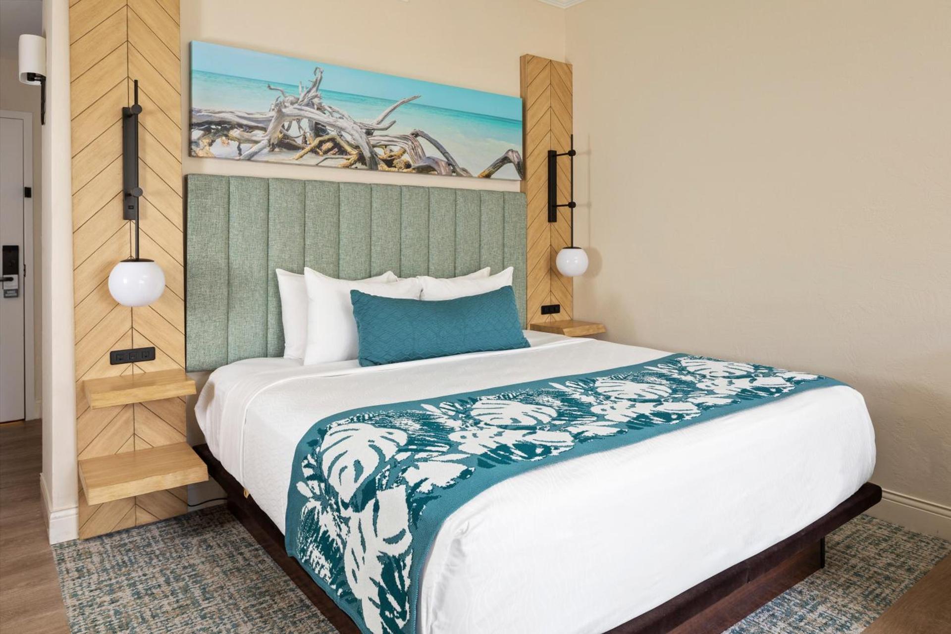 Opal Grand Oceanfront Resort & Spa photo 18