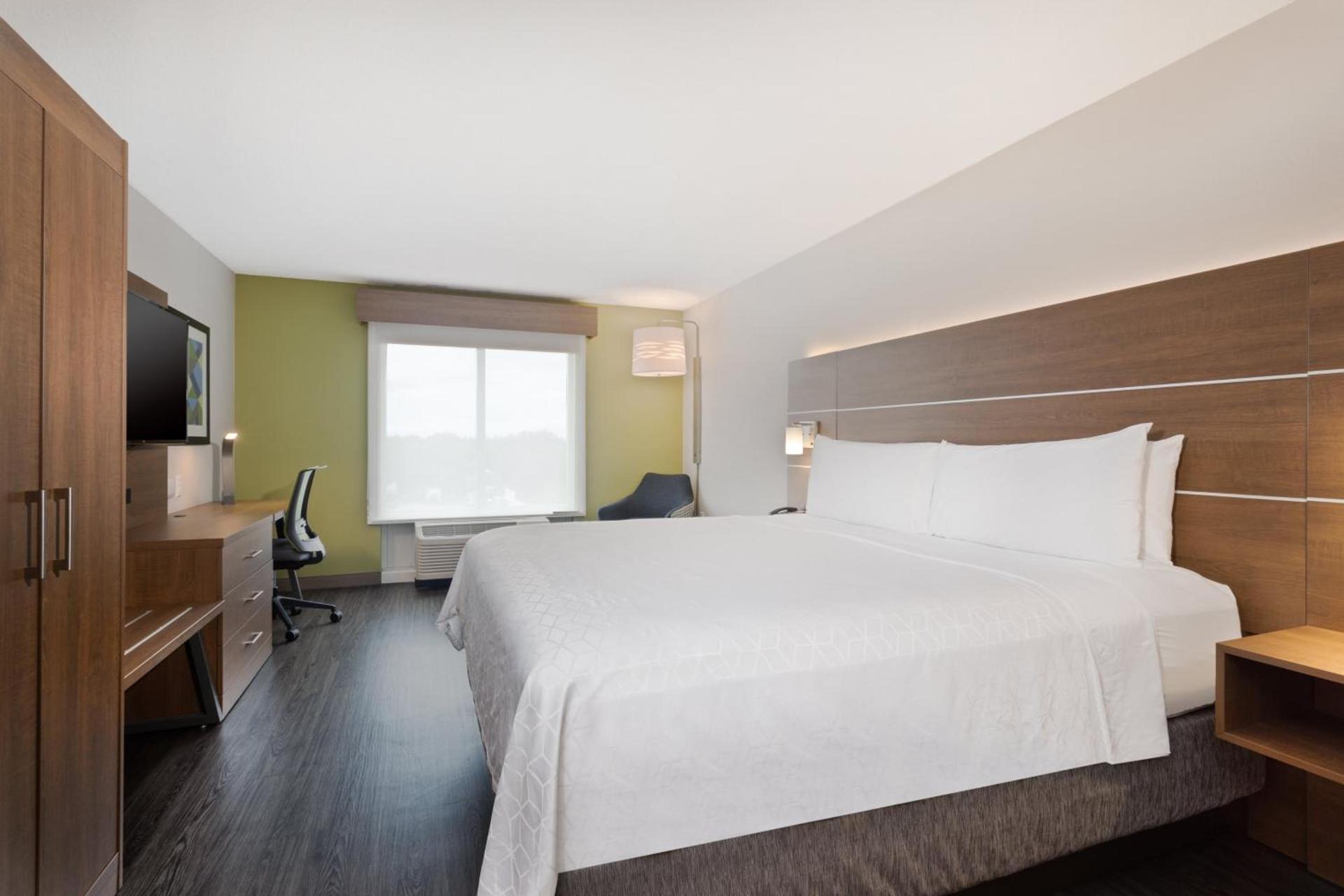 Holiday Inn Express Hotel & Suites Largo-Clearwater by IHG photo 23