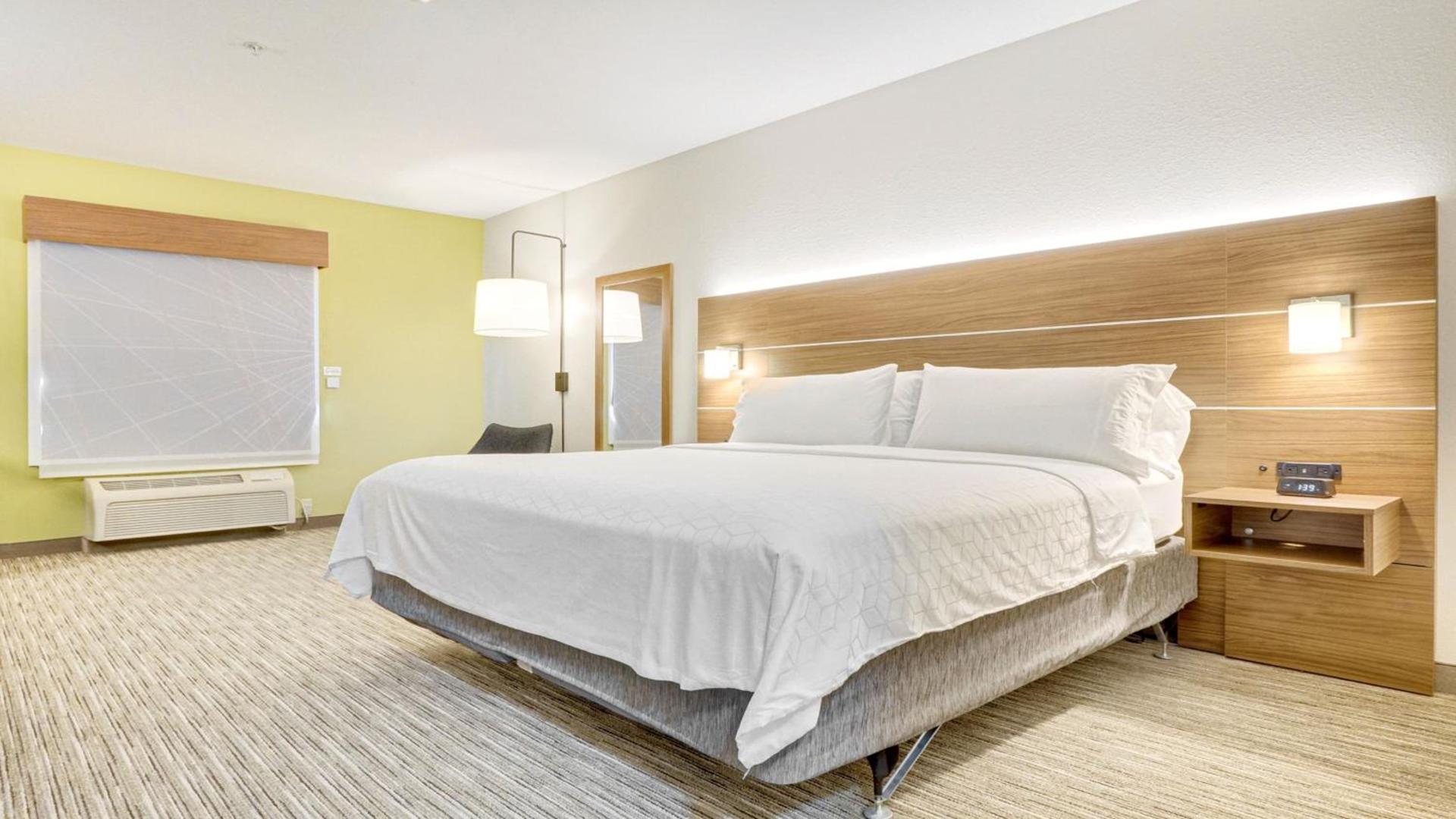 Holiday Inn Express Hotel & Suites Portland by IHG photo 10