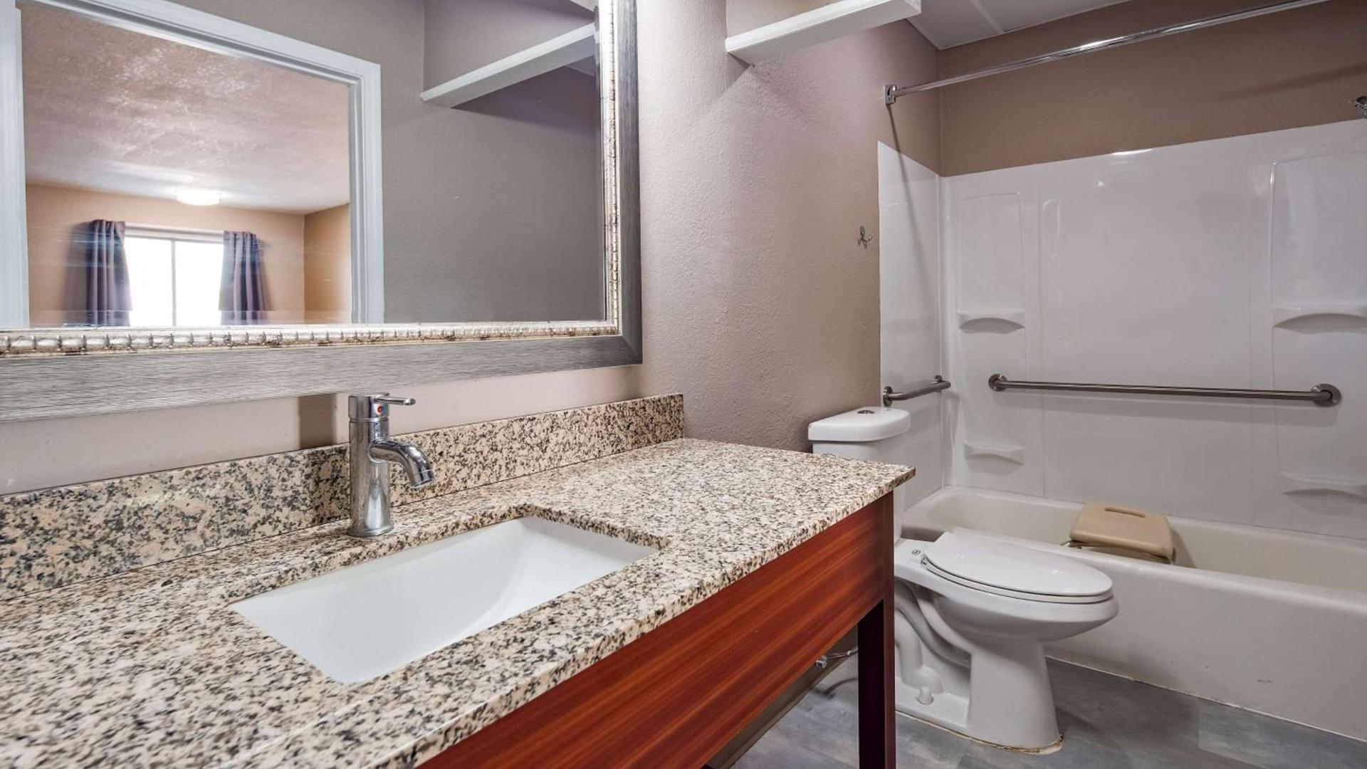 SureStay Hotel By Best Western Olathe photo 23