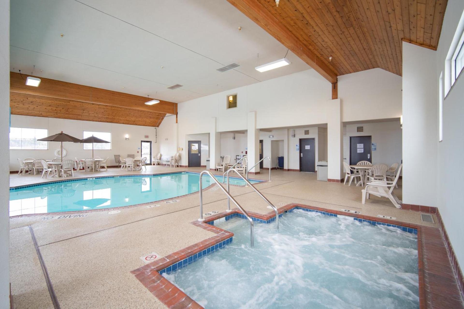 Holiday Inn Express Houghton-Keweenaw by IHG photo 38