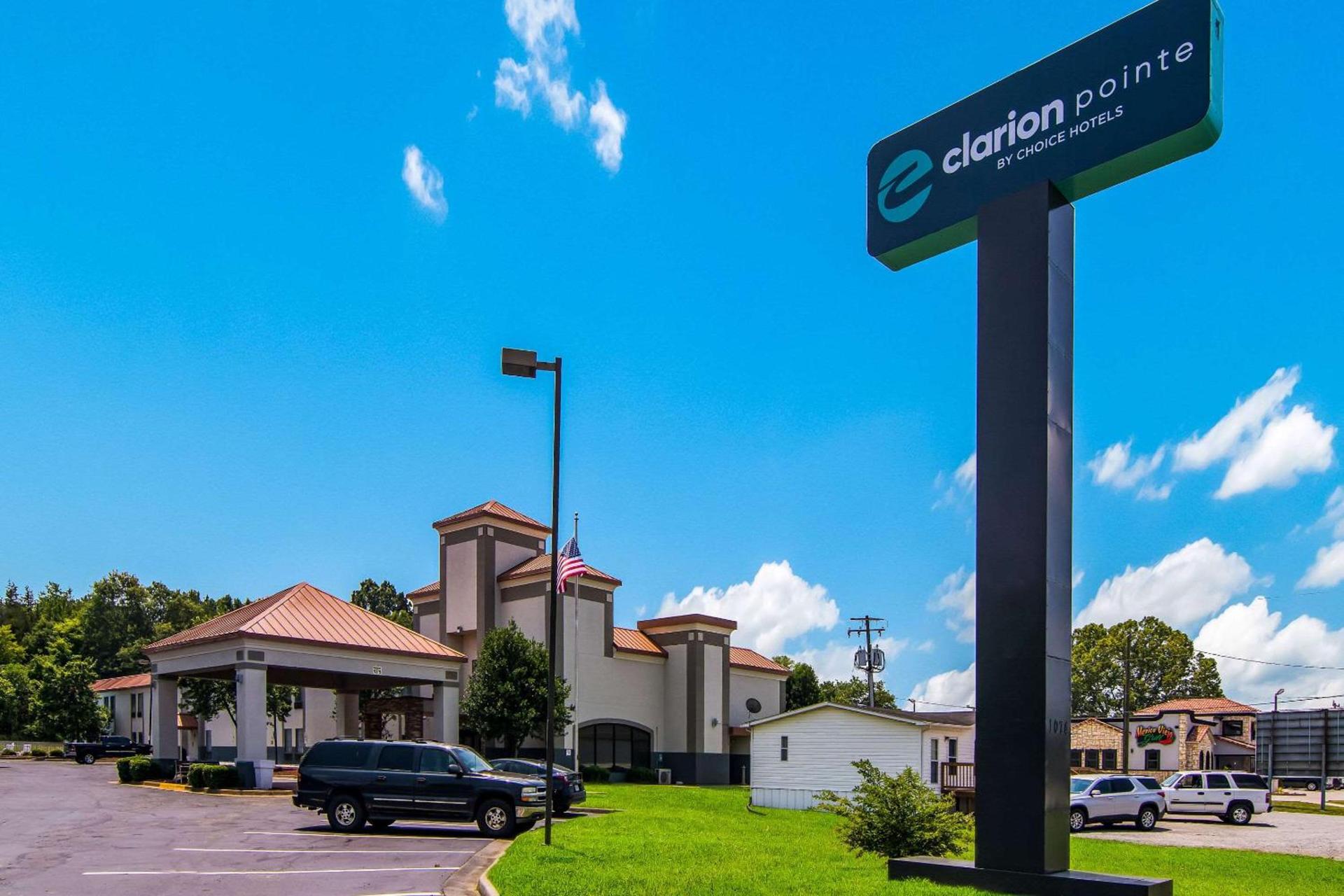 Clarion Pointe South Boston - Danville East photo 4