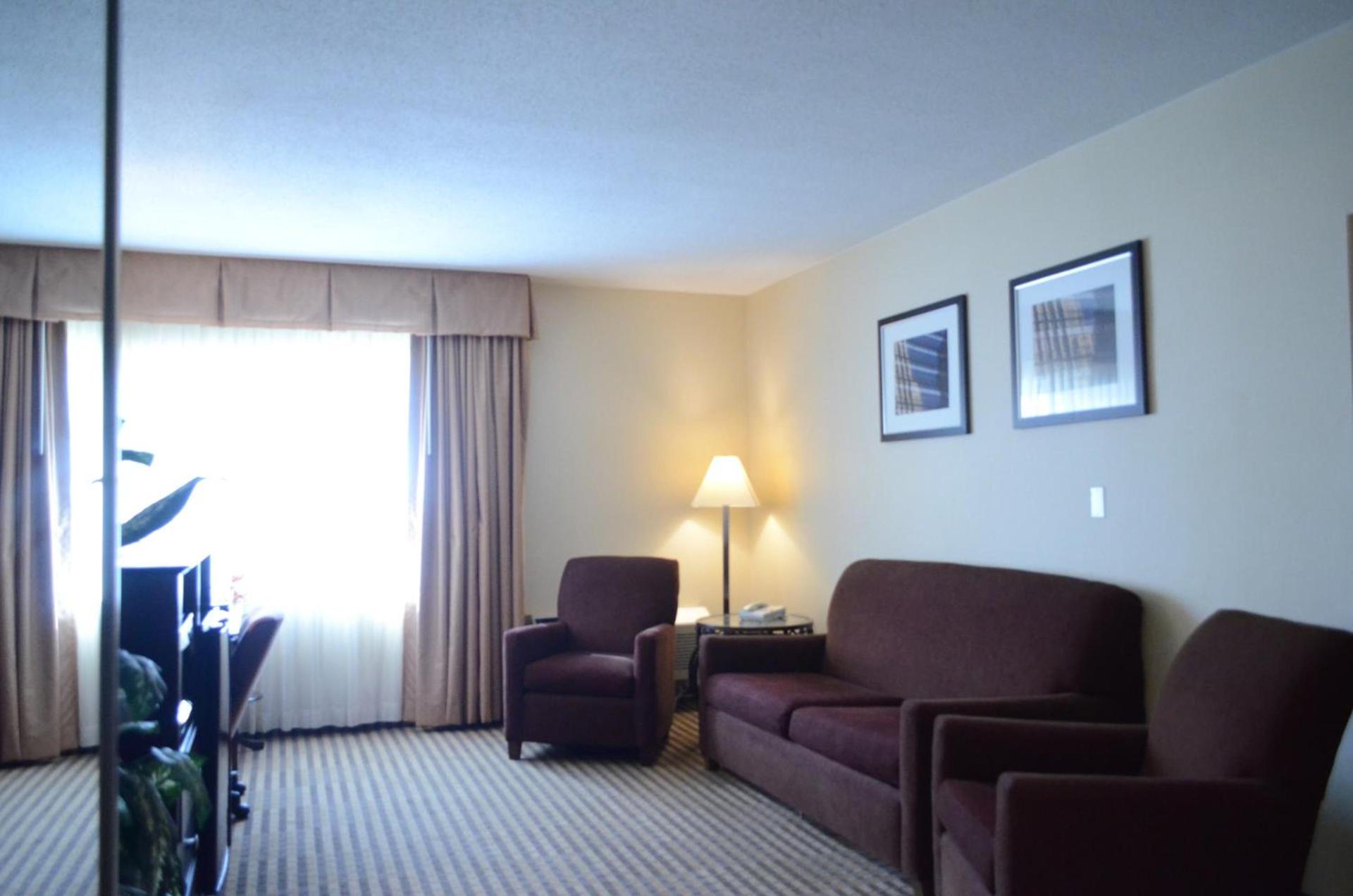 Rodeway Inn & Suites East Windsor photo 12