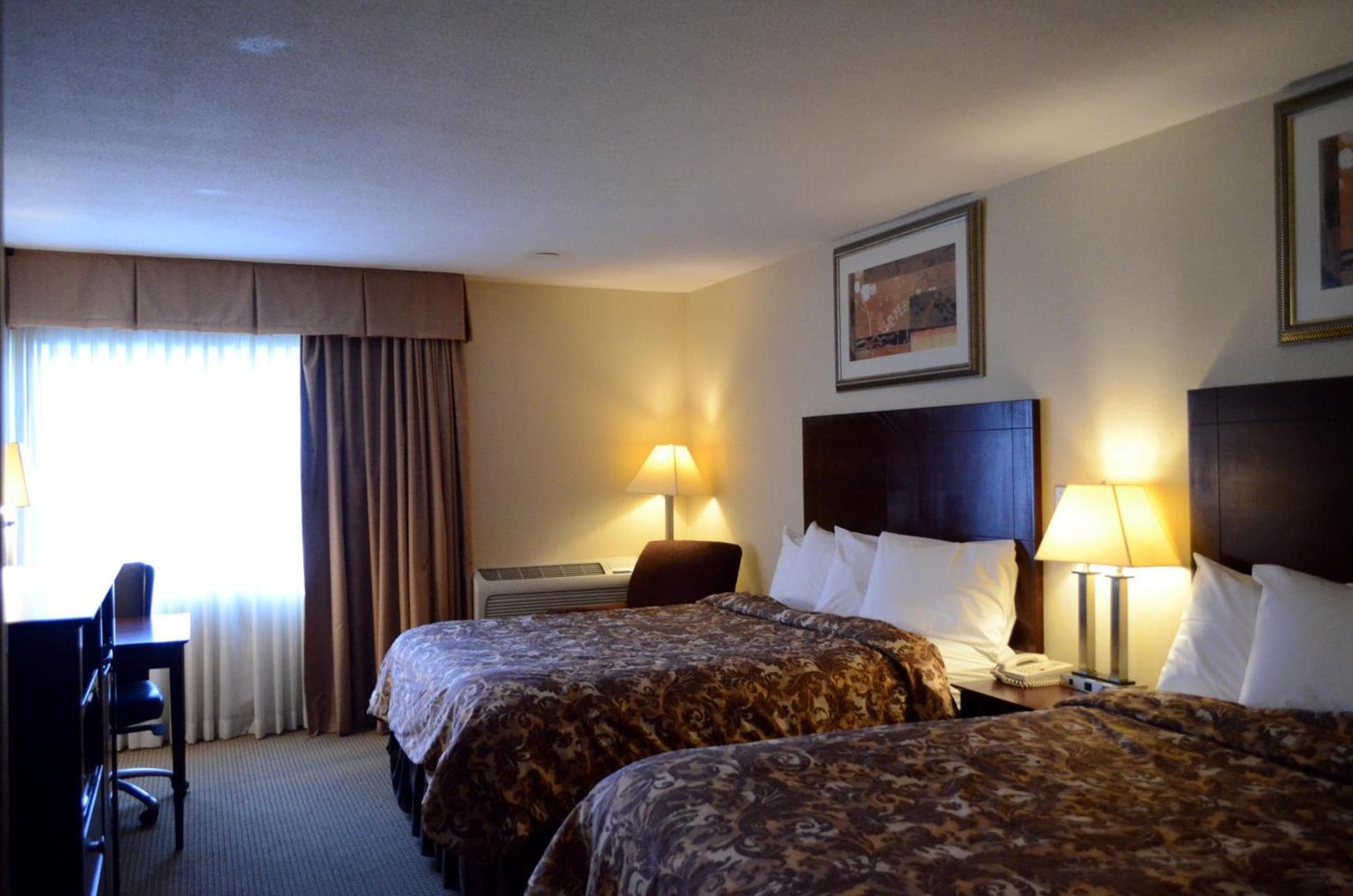 Rodeway Inn & Suites East Windsor photo 3