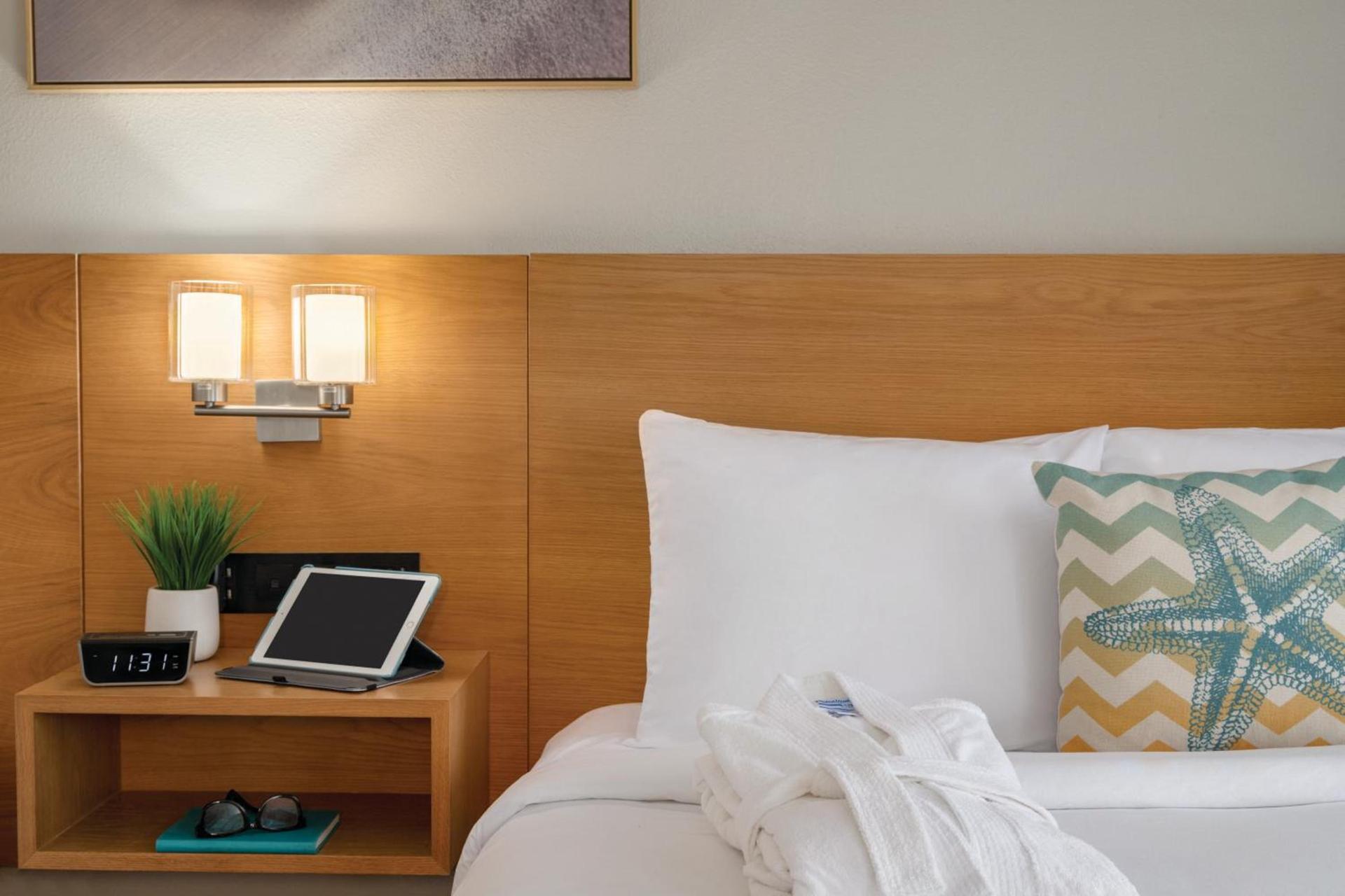Radisson Beachfront Hotel - Panama City Beach photo 48