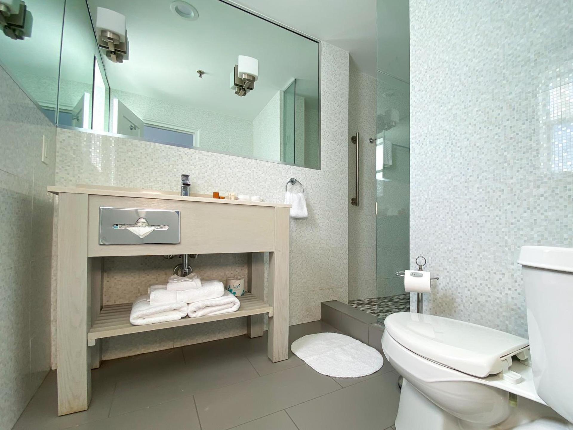 Marseilles Beachfront Hotel photo 43