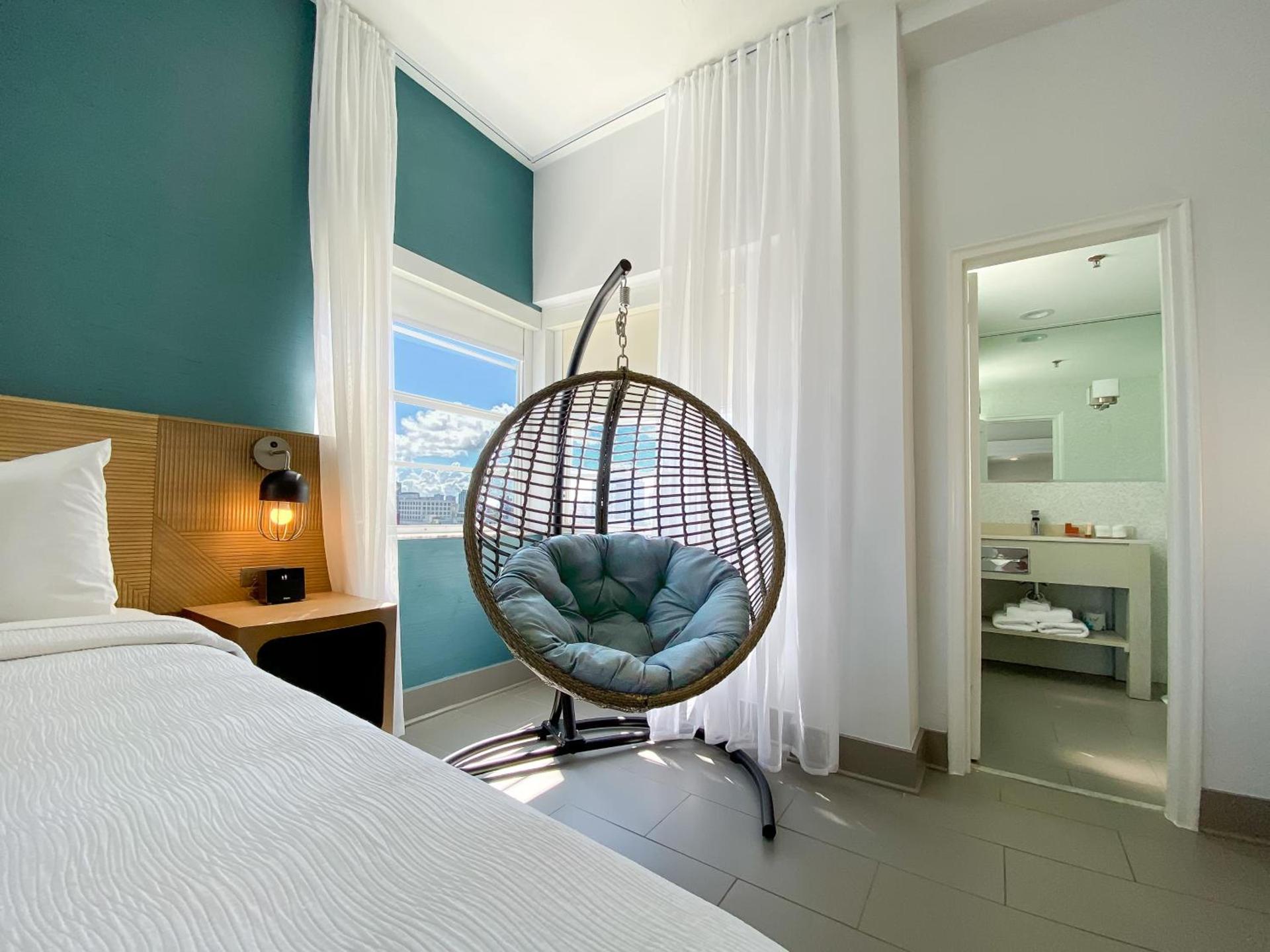 Marseilles Beachfront Hotel photo 48