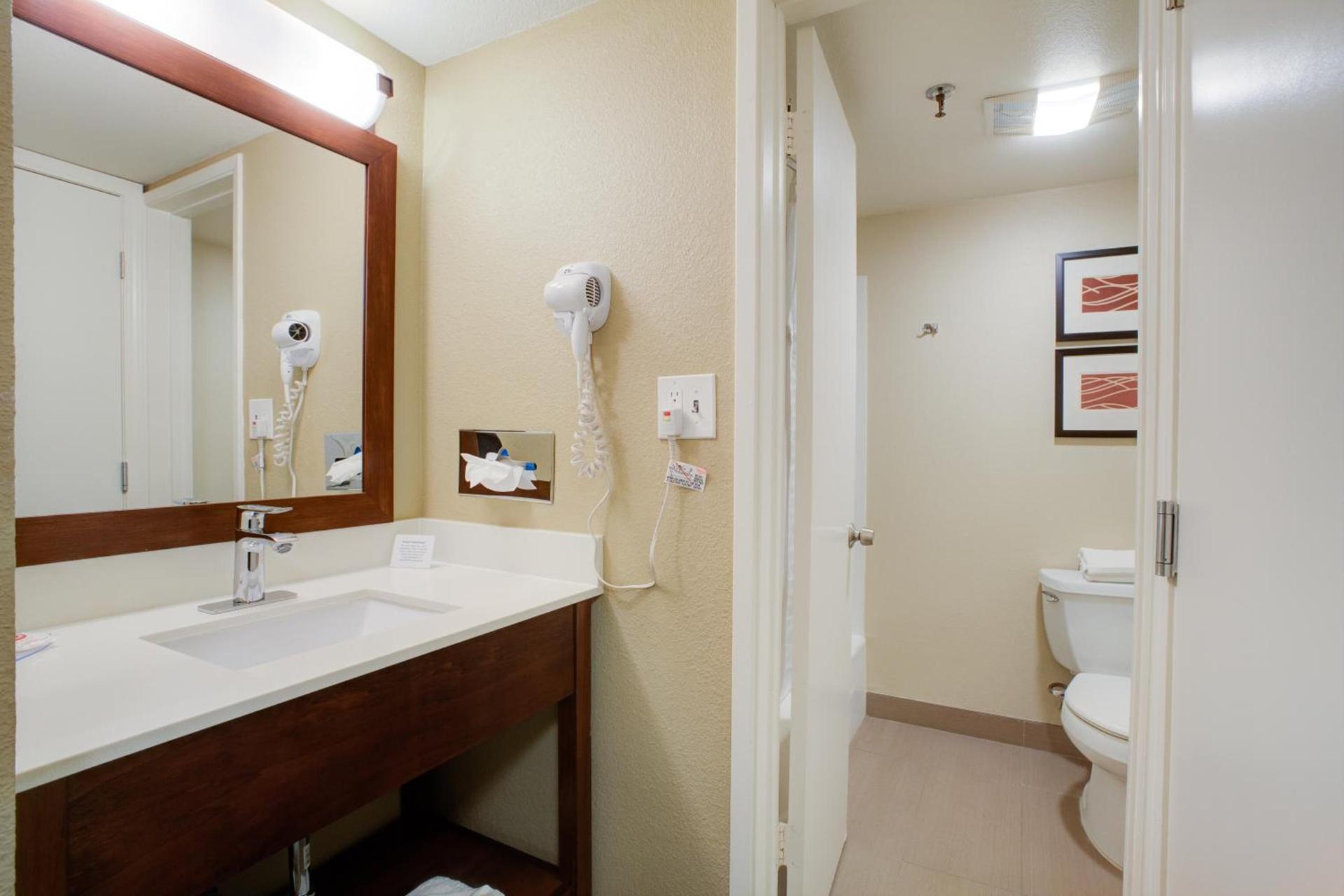 Comfort Inn Sunnyvale - Silicon Valley photo 3