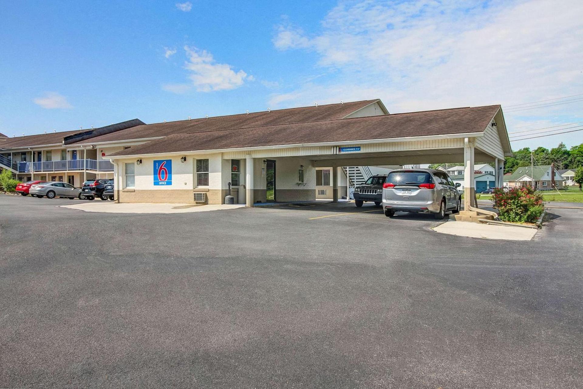 Motel 6-Charles Town, WV photo 2