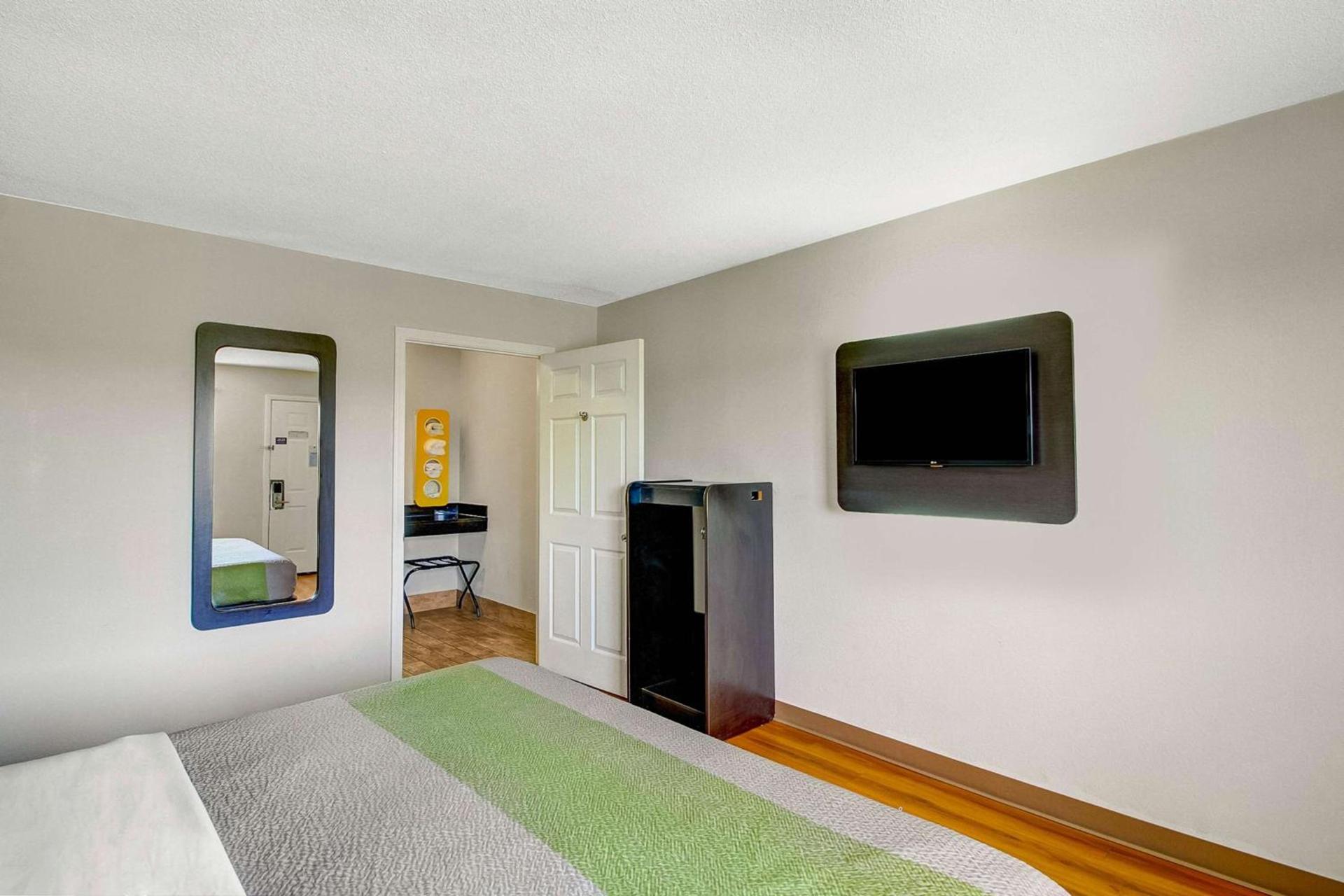 Motel 6-Charles Town, WV photo 4