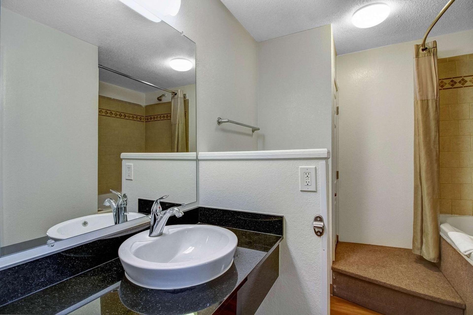 Motel 6-Charles Town, WV photo 23