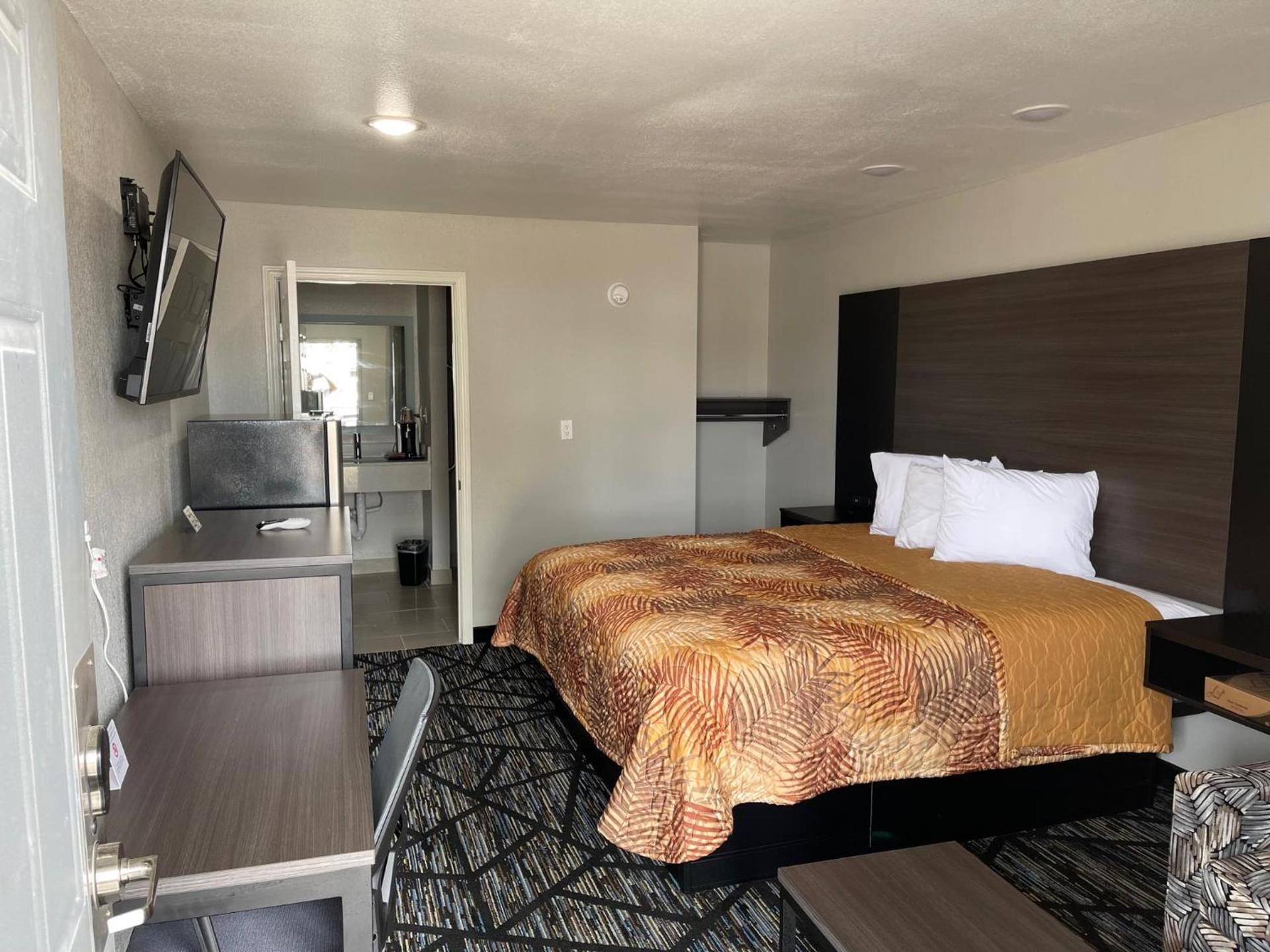 Cameron Motel photo 10