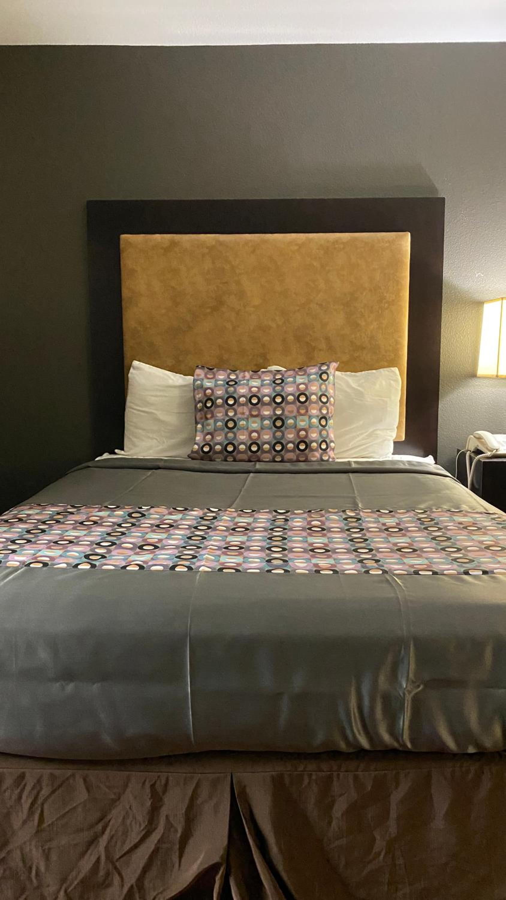 Island Suites Bay City photo 16