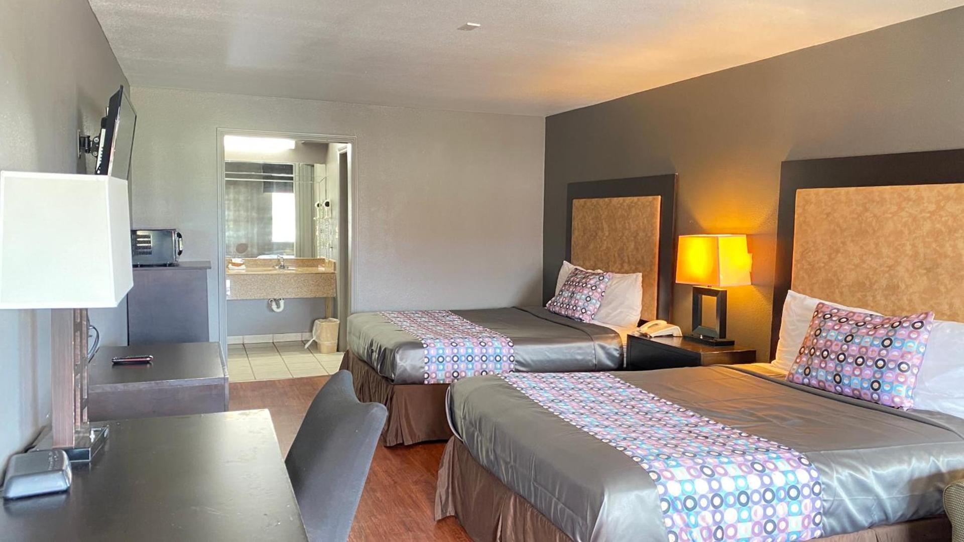 Island Suites Bay City photo 23