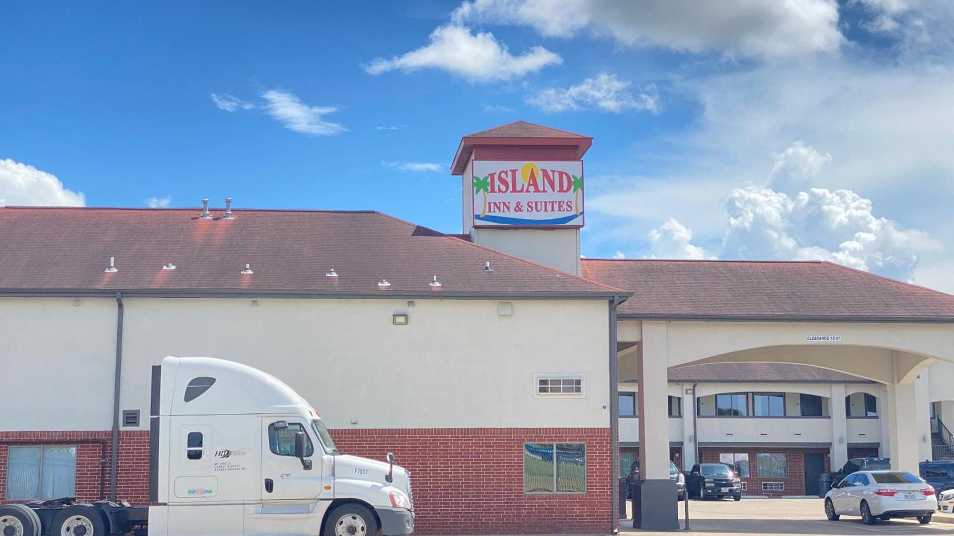 Island Suites Bay City photo 33