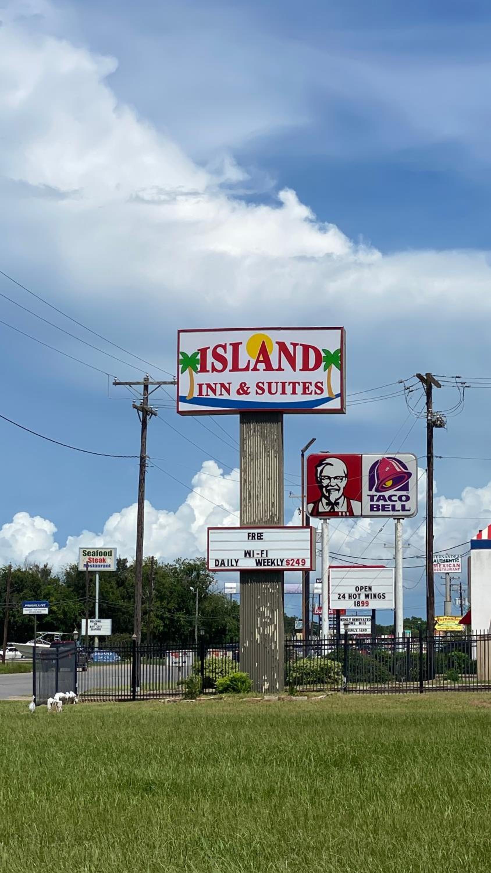Island Suites Bay City photo 42