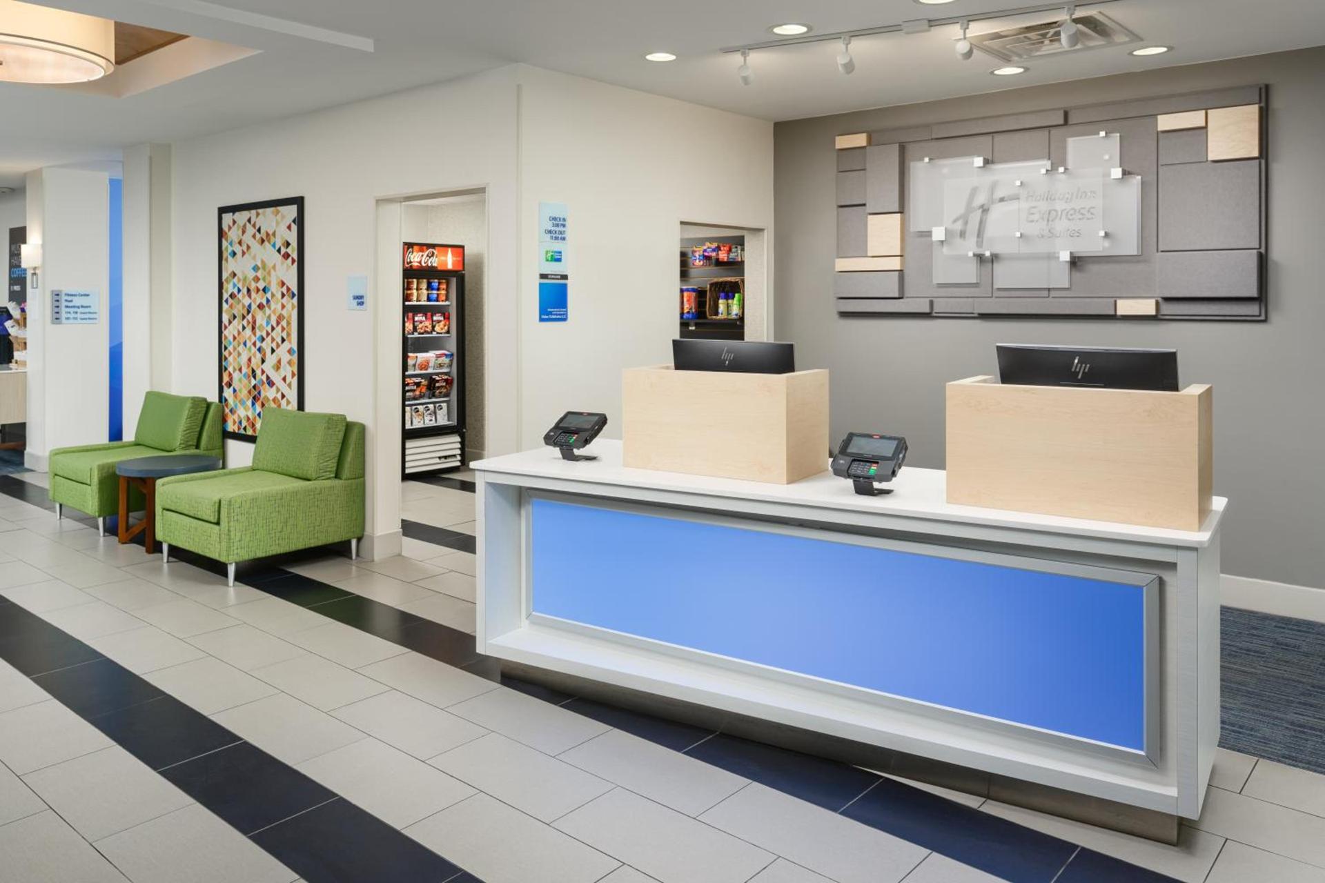 Holiday Inn Express - Tullahoma by IHG photo 7