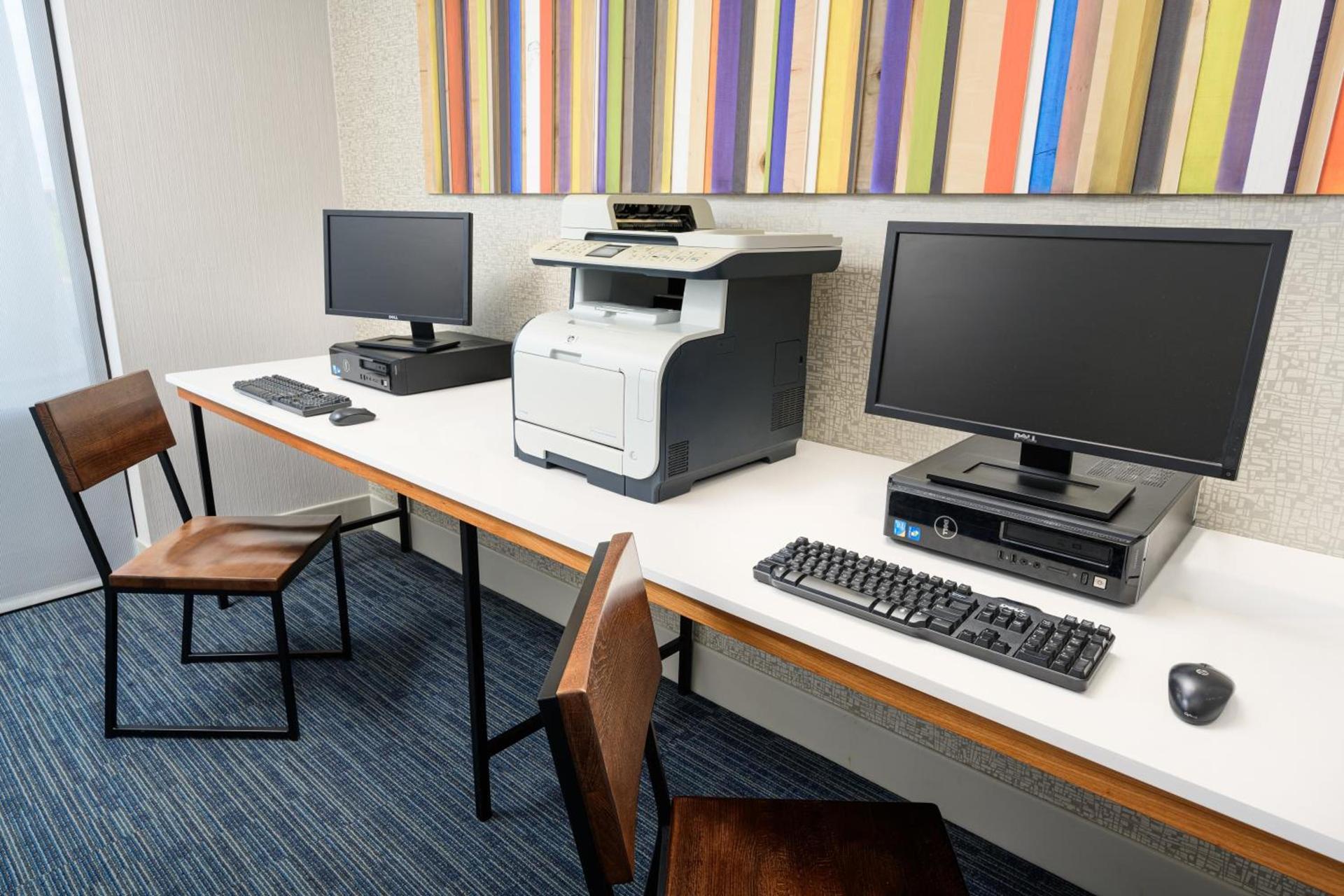 Holiday Inn Express - Tullahoma by IHG photo 9