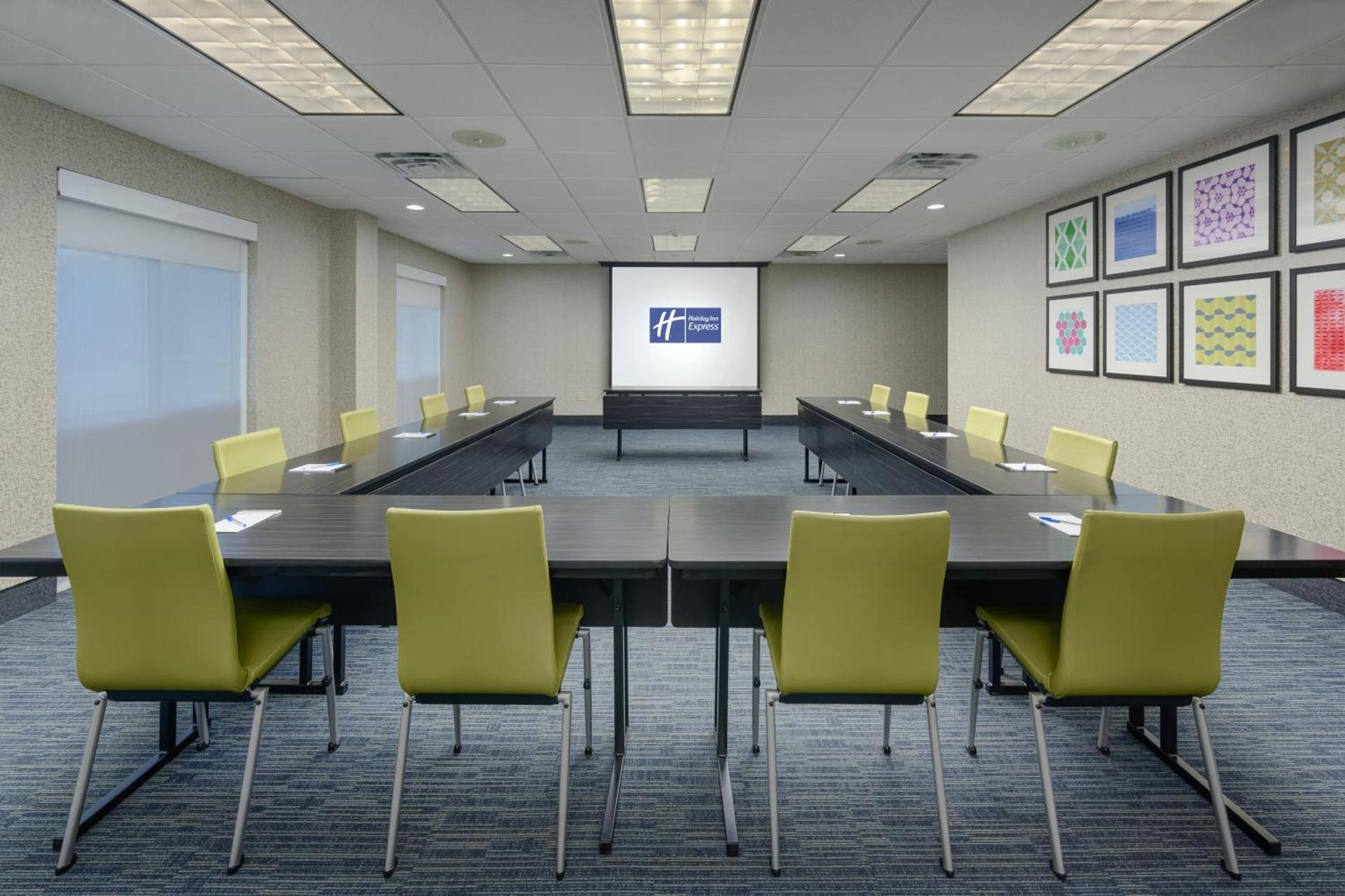 Holiday Inn Express - Tullahoma by IHG photo 35
