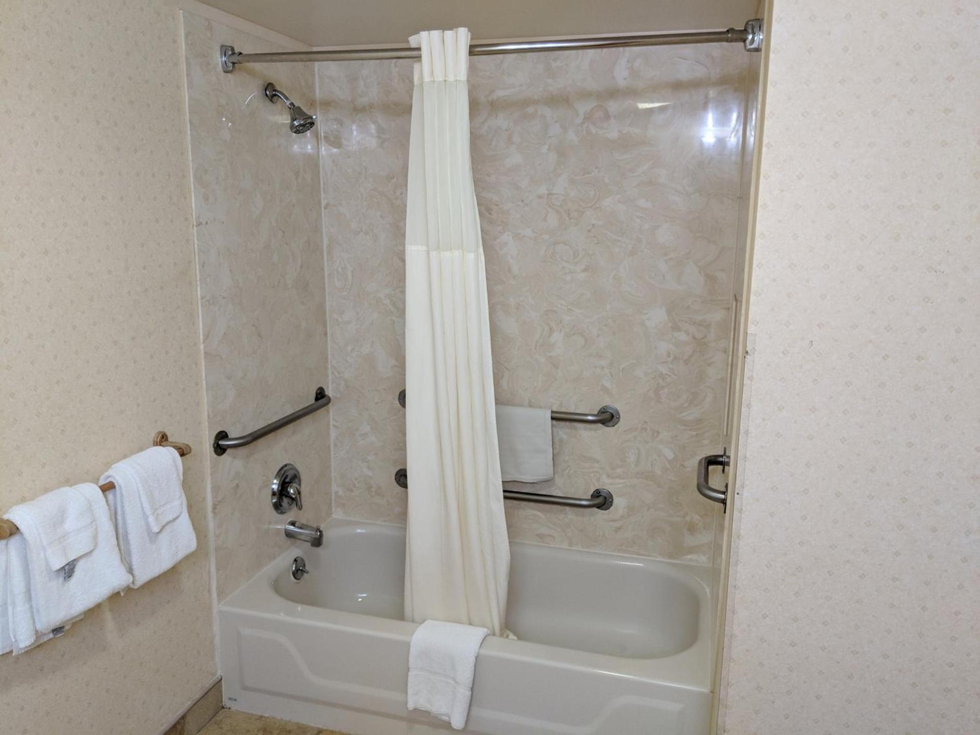 Quality Inn Salem - I-81 photo 41