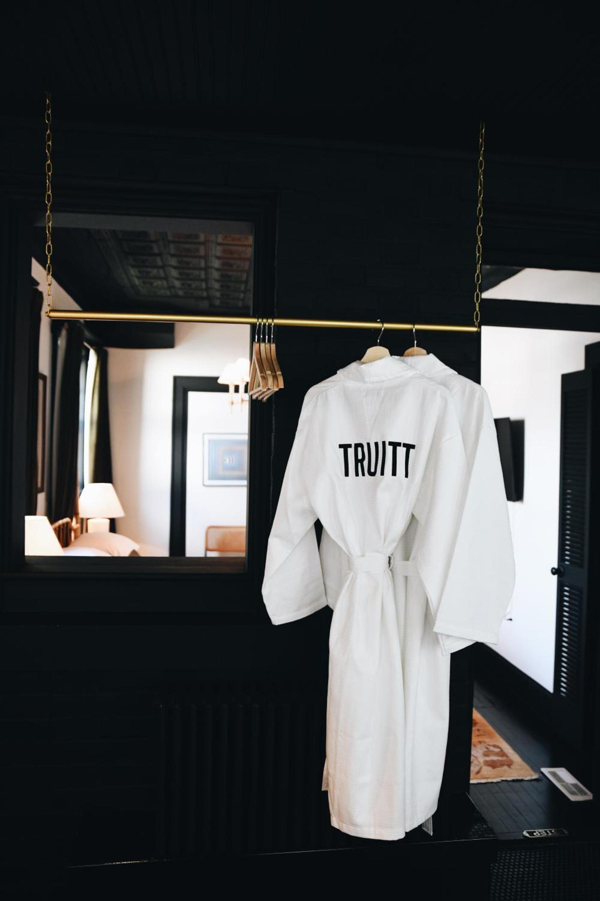 The Truitt photo 37