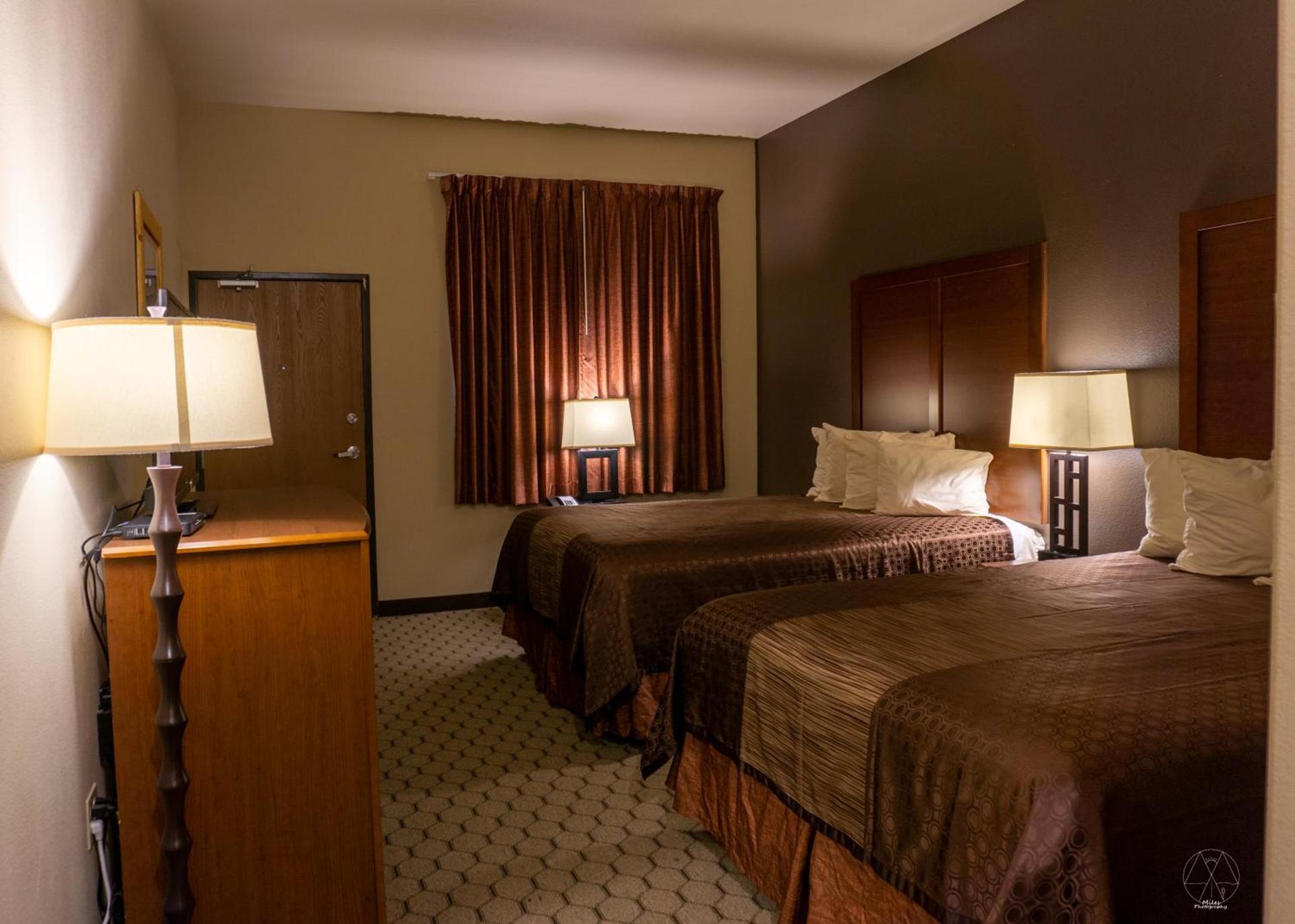 Bowman Lodge & Convention Center photo 10