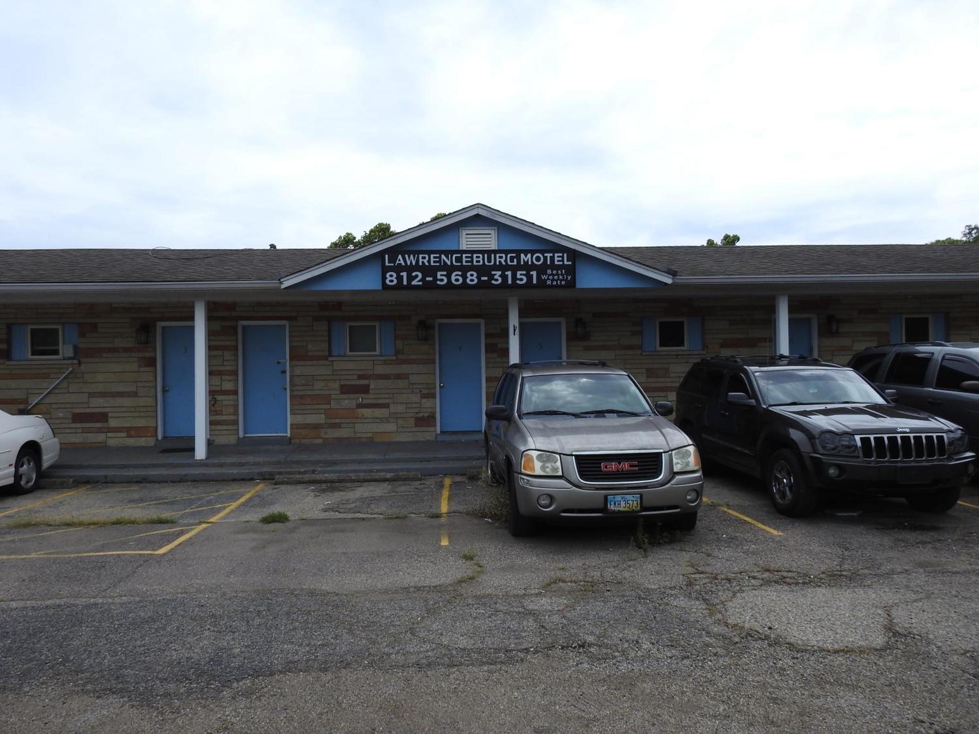 LAWRENCEBURG MOTEL photo 6