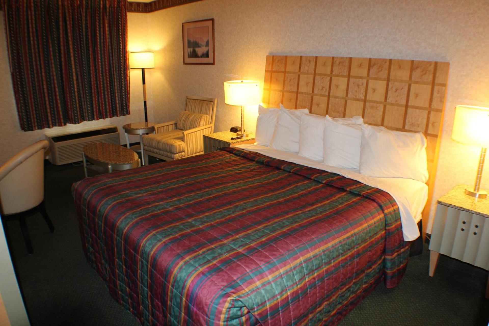 Days Inn by Wyndham Greeneville photo 20
