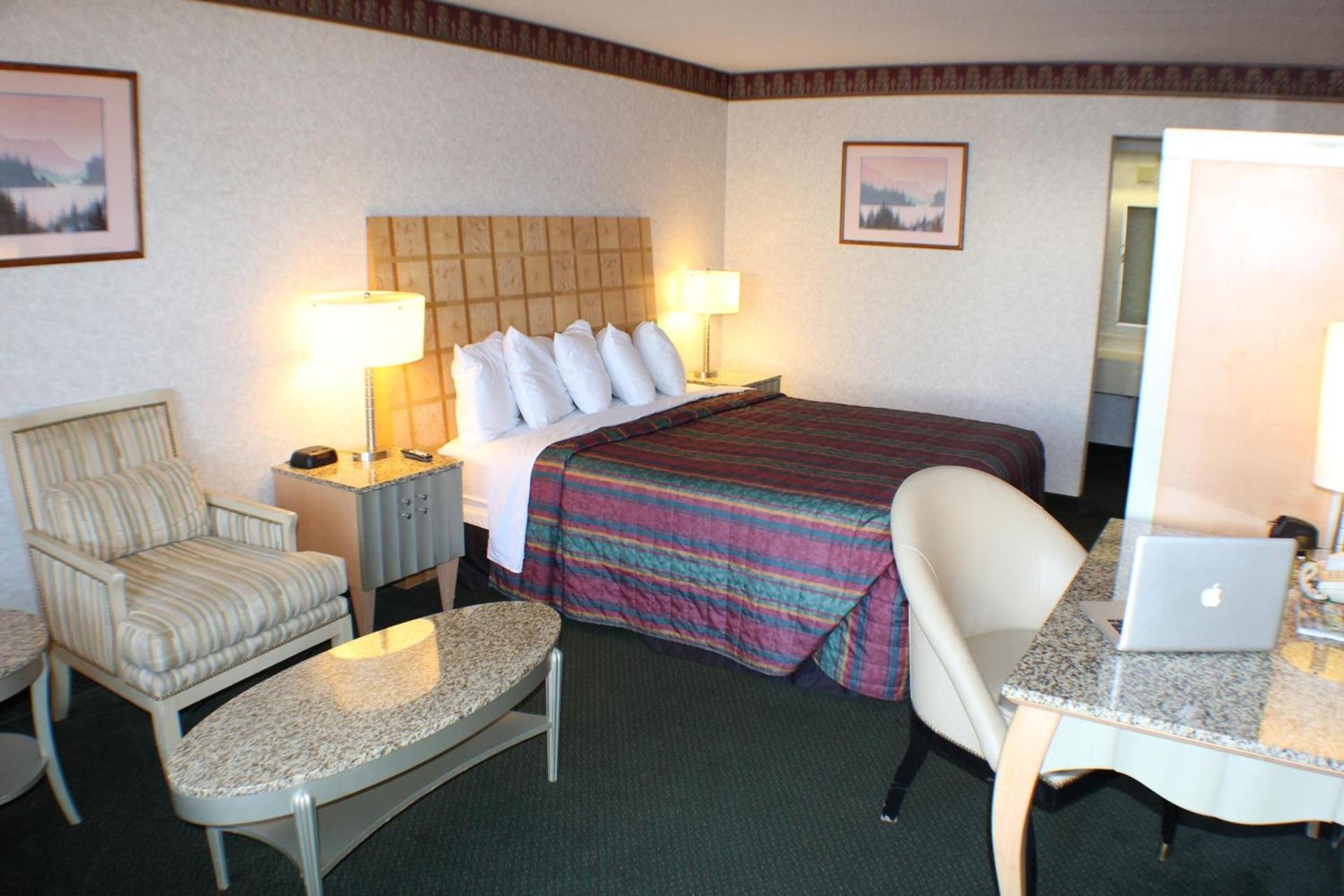 Days Inn by Wyndham Greeneville photo 17