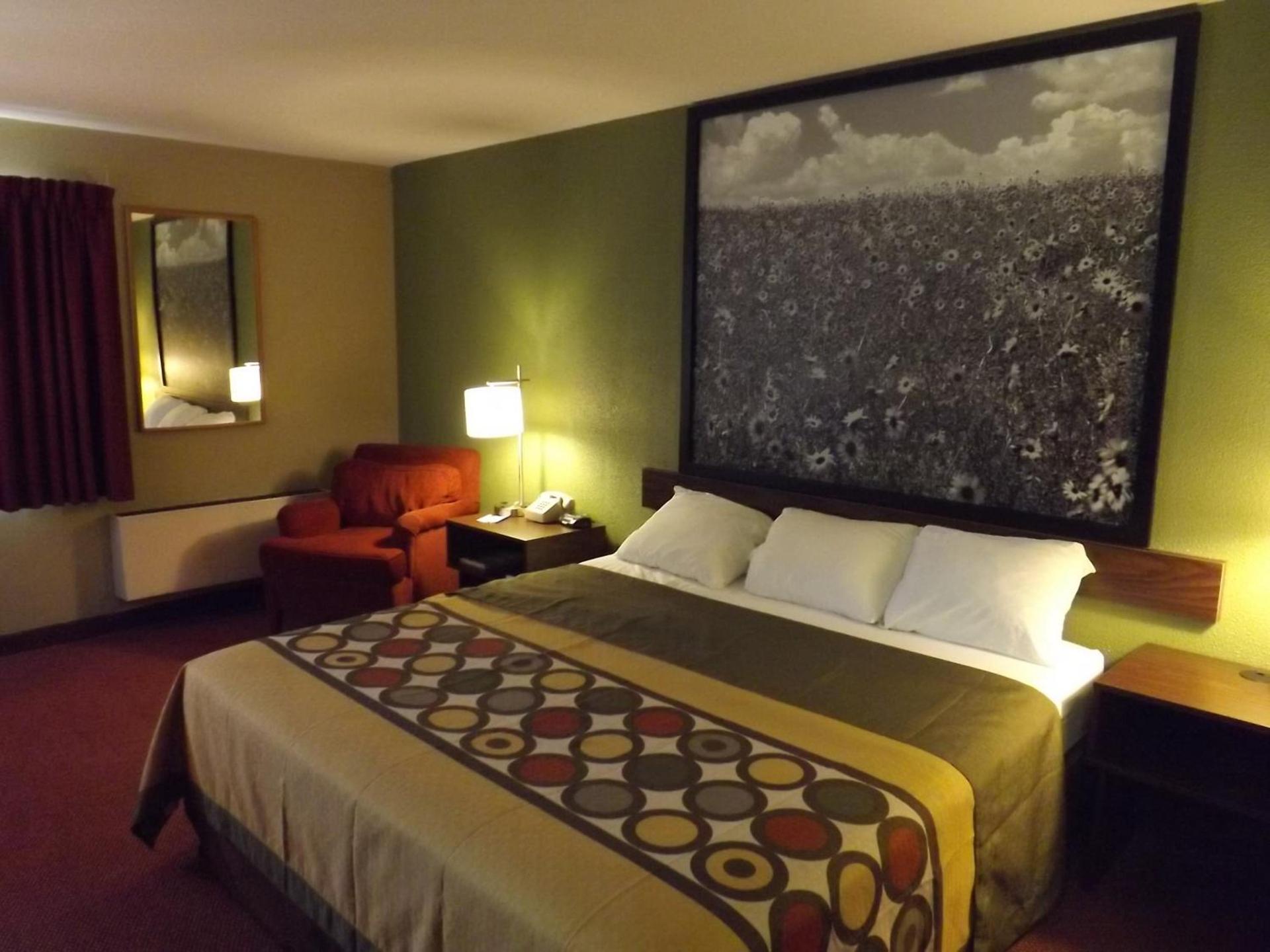 Super 8 by Wyndham Sterling CO photo 22