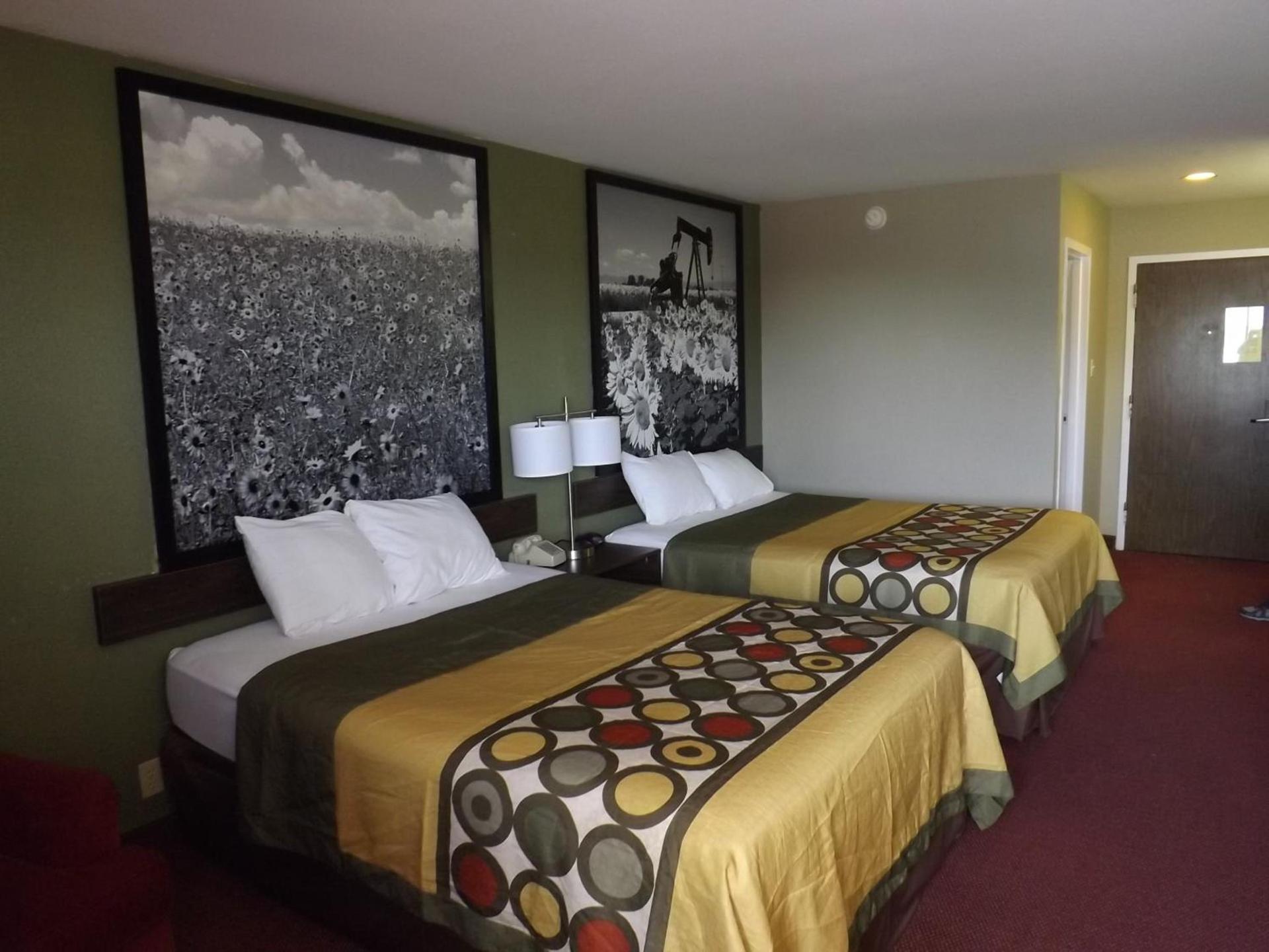 Super 8 by Wyndham Sterling CO photo 26